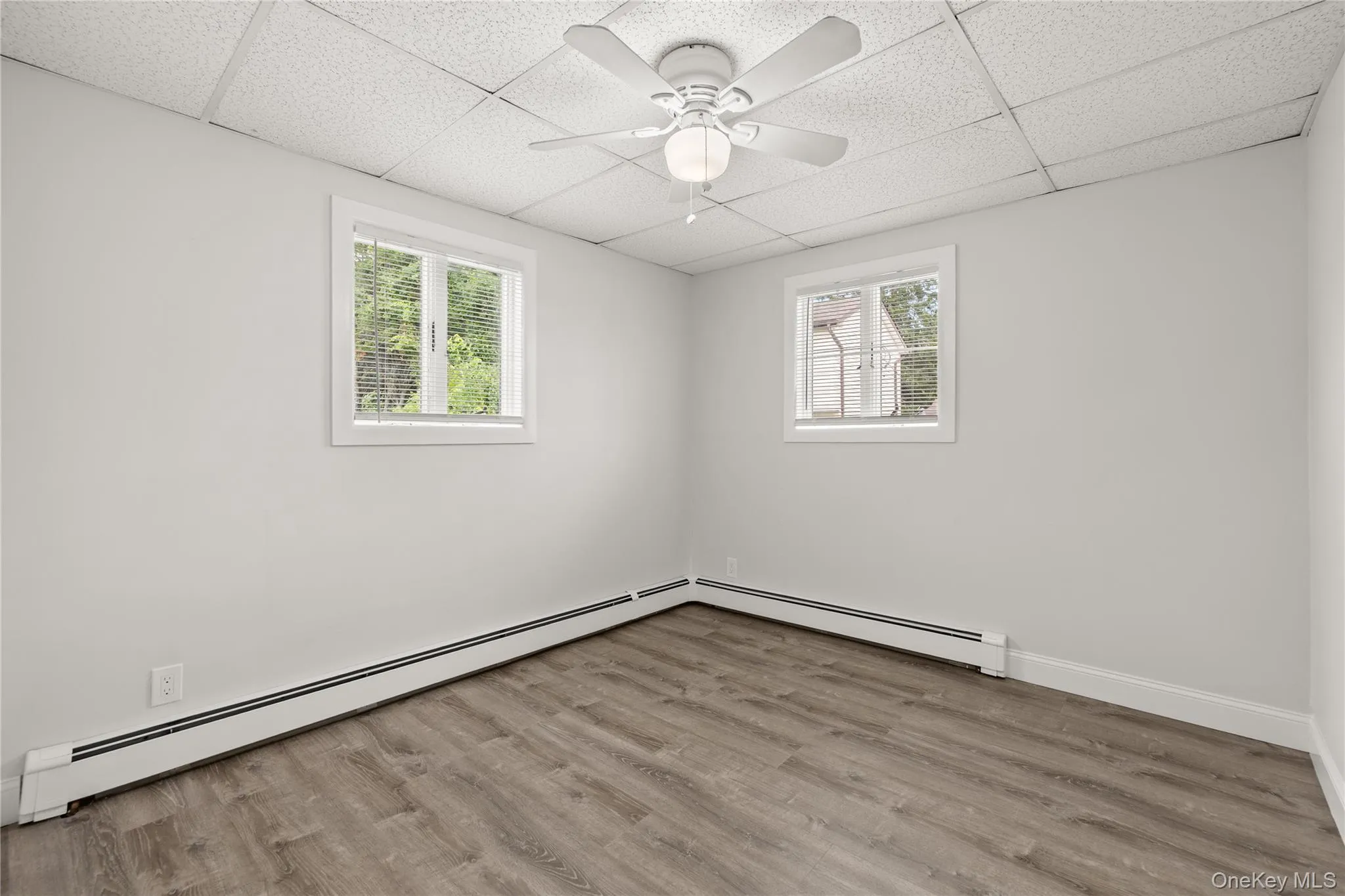 175 Centre Avenue, Babylon, NY, 2 Bedrooms Bedrooms, 5 Rooms Rooms,1 BathroomBathrooms,Residential Lease,For Rent,Centre,0,1031603 175 Centre Avenue, Babylon, NY, 2 Bedrooms Bedrooms, 5 Rooms Rooms,1 BathroomBathrooms,Residential Lease,For Rent,Centre,0,1031603