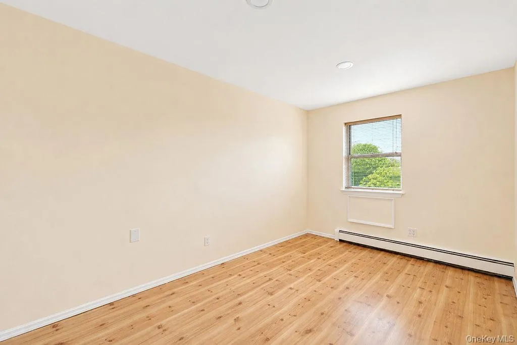 150-07 95th Street, New York, NY, 3 Bedrooms Bedrooms, 6 Rooms Rooms,2 BathroomsBathrooms,Residential,For Rent,95th,0,1031604 150-07 95th Street, New York, NY, 3 Bedrooms Bedrooms, 6 Rooms Rooms,2 BathroomsBathrooms,Residential,For Rent,95th,0,1031604