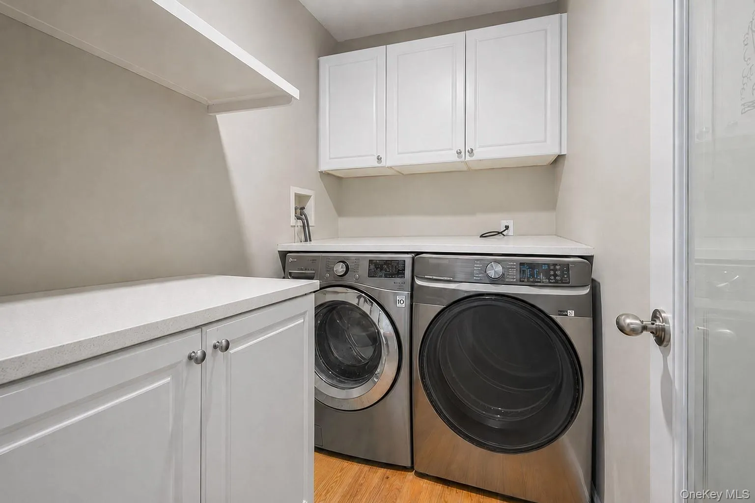 19 Manetto Drive, Oyster Bay, NY, 4 Bedrooms Bedrooms, 10 Rooms Rooms,3 BathroomsBathrooms,Residential,For Rent,Manetto,0,1031606 19 Manetto Drive, Oyster Bay, NY, 4 Bedrooms Bedrooms, 10 Rooms Rooms,3 BathroomsBathrooms,Residential,For Rent,Manetto,0,1031606