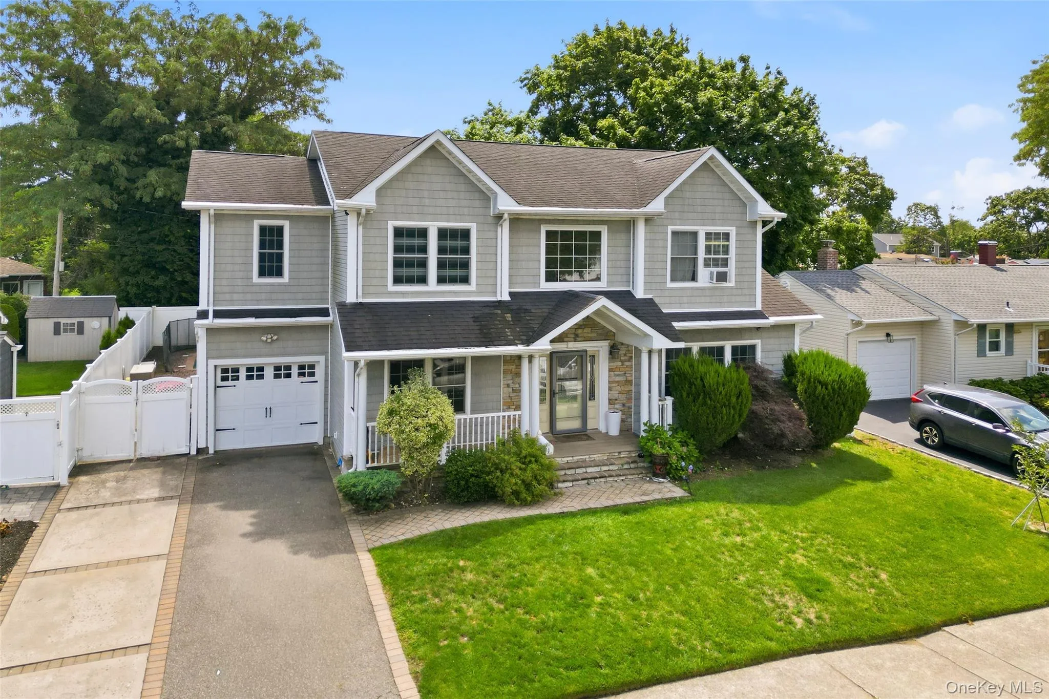 19 Manetto Drive, Oyster Bay, NY, 4 Bedrooms Bedrooms, 10 Rooms Rooms,3 BathroomsBathrooms,Residential,For Rent,Manetto,0,1031606 19 Manetto Drive, Oyster Bay, NY, 4 Bedrooms Bedrooms, 10 Rooms Rooms,3 BathroomsBathrooms,Residential,For Rent,Manetto,0,1031606