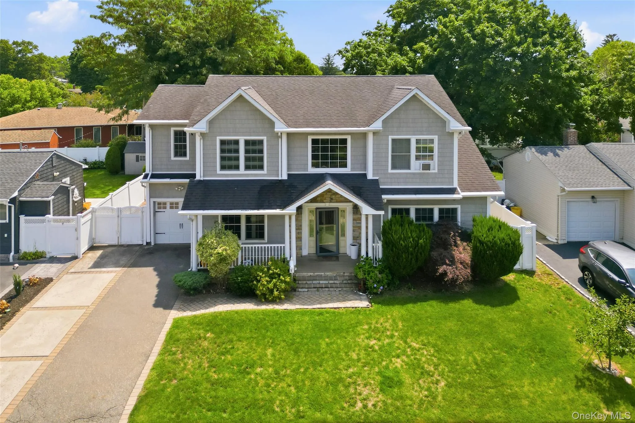 19 Manetto Drive, Oyster Bay, NY, 4 Bedrooms Bedrooms, 10 Rooms Rooms,3 BathroomsBathrooms,Residential,For Rent,Manetto,0,1031606 19 Manetto Drive, Oyster Bay, NY, 4 Bedrooms Bedrooms, 10 Rooms Rooms,3 BathroomsBathrooms,Residential,For Rent,Manetto,0,1031606