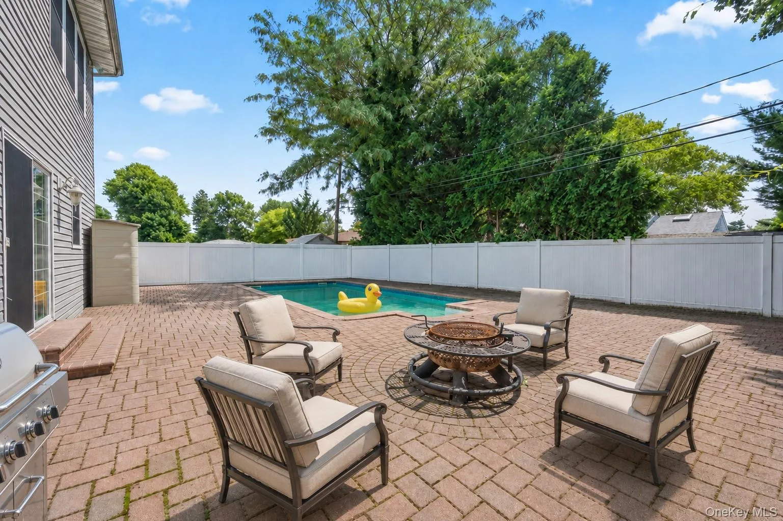 19 Manetto Drive, Oyster Bay, NY, 4 Bedrooms Bedrooms, 10 Rooms Rooms,3 BathroomsBathrooms,Residential,For Rent,Manetto,0,1031606 19 Manetto Drive, Oyster Bay, NY, 4 Bedrooms Bedrooms, 10 Rooms Rooms,3 BathroomsBathrooms,Residential,For Rent,Manetto,0,1031606