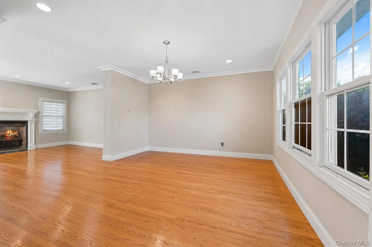 19 Manetto Drive, Oyster Bay, NY, 4 Bedrooms Bedrooms, 10 Rooms Rooms,3 BathroomsBathrooms,Residential,For Rent,Manetto,0,1031606 19 Manetto Drive, Oyster Bay, NY, 4 Bedrooms Bedrooms, 10 Rooms Rooms,3 BathroomsBathrooms,Residential,For Rent,Manetto,0,1031606