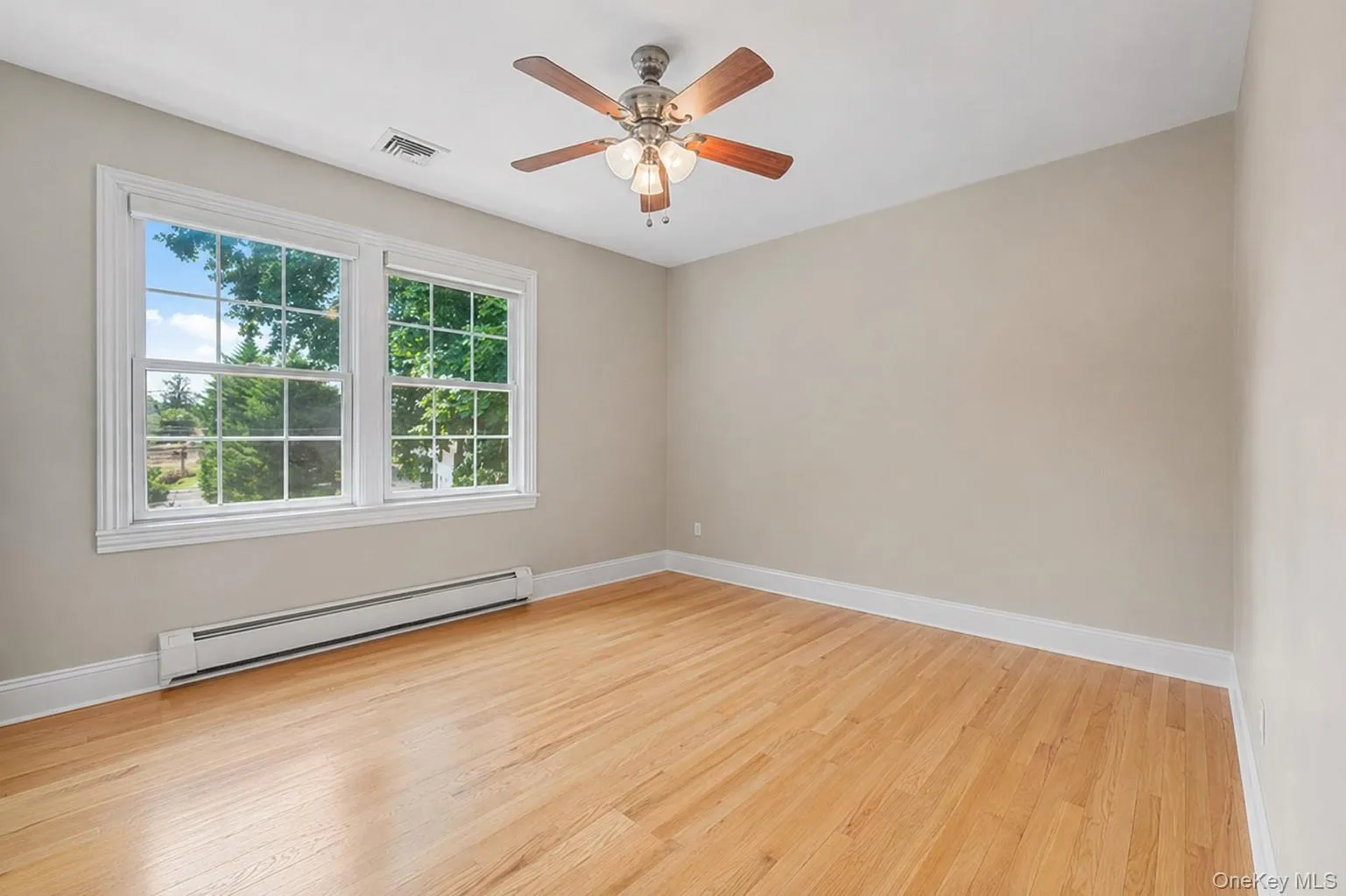 19 Manetto Drive, Oyster Bay, NY, 4 Bedrooms Bedrooms, 10 Rooms Rooms,3 BathroomsBathrooms,Residential,For Rent,Manetto,0,1031606 19 Manetto Drive, Oyster Bay, NY, 4 Bedrooms Bedrooms, 10 Rooms Rooms,3 BathroomsBathrooms,Residential,For Rent,Manetto,0,1031606