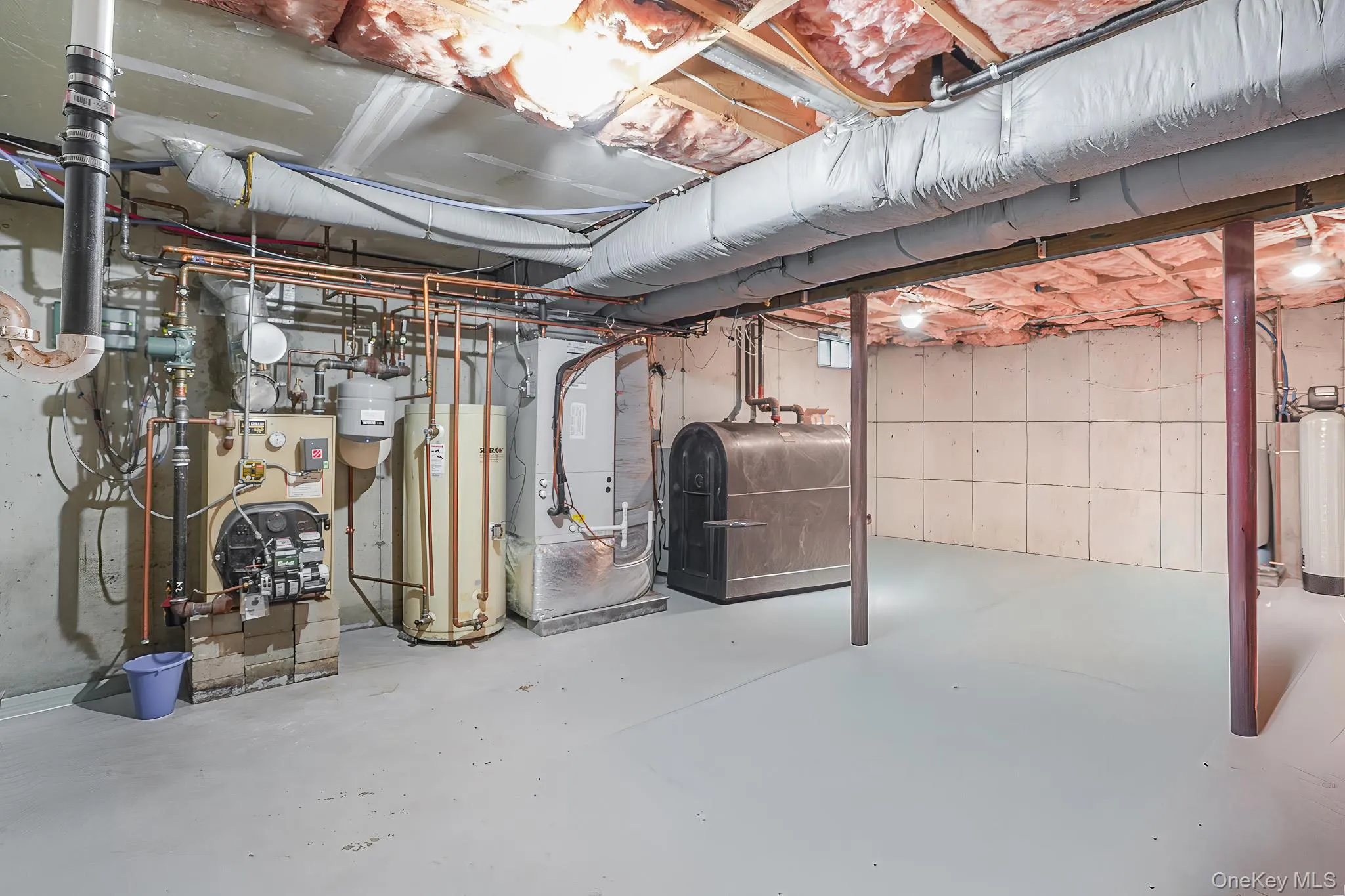 Utility room. Utility room.