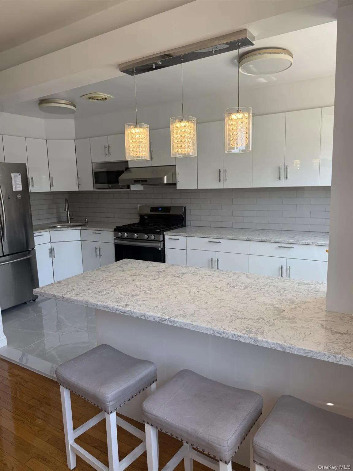 7111 60th Avenue, New York, NY, 2 Bedrooms Bedrooms, 5 Rooms Rooms,1 BathroomBathrooms,Residential Lease,For Rent,60th,0,1031615 7111 60th Avenue, New York, NY, 2 Bedrooms Bedrooms, 5 Rooms Rooms,1 BathroomBathrooms,Residential Lease,For Rent,60th,0,1031615