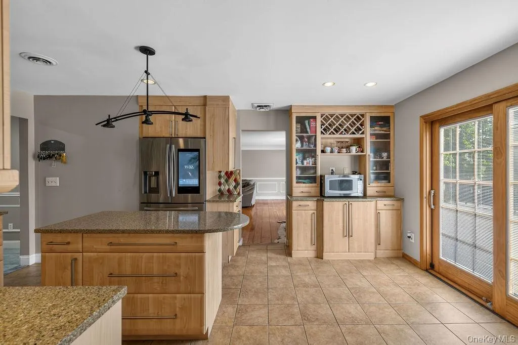 16 Yale Drive, Clarkstown, NY, 5 Bedrooms Bedrooms, 14 Rooms Rooms,3 BathroomsBathrooms,Residential,For Rent,Yale,0,1031617 16 Yale Drive, Clarkstown, NY, 5 Bedrooms Bedrooms, 14 Rooms Rooms,3 BathroomsBathrooms,Residential,For Rent,Yale,0,1031617