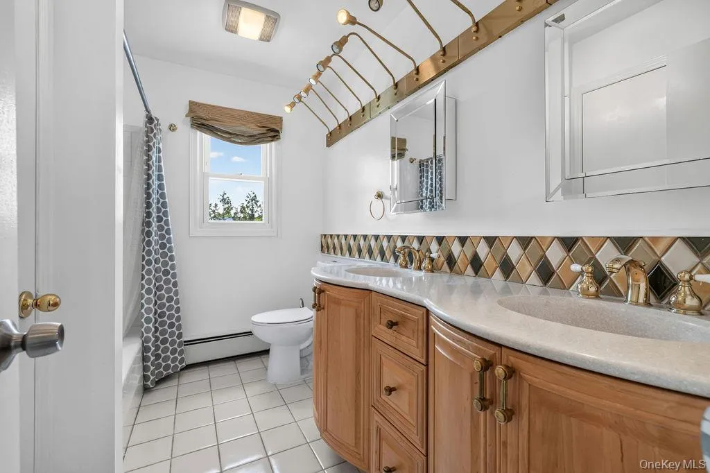 16 Yale Drive, Clarkstown, NY, 5 Bedrooms Bedrooms, 14 Rooms Rooms,3 BathroomsBathrooms,Residential,For Rent,Yale,0,1031617 16 Yale Drive, Clarkstown, NY, 5 Bedrooms Bedrooms, 14 Rooms Rooms,3 BathroomsBathrooms,Residential,For Rent,Yale,0,1031617