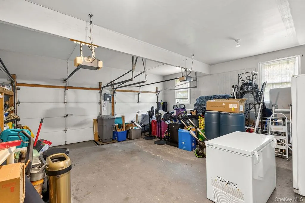 16 Yale Drive, Clarkstown, NY, 5 Bedrooms Bedrooms, 14 Rooms Rooms,3 BathroomsBathrooms,Residential,For Rent,Yale,0,1031617 16 Yale Drive, Clarkstown, NY, 5 Bedrooms Bedrooms, 14 Rooms Rooms,3 BathroomsBathrooms,Residential,For Rent,Yale,0,1031617