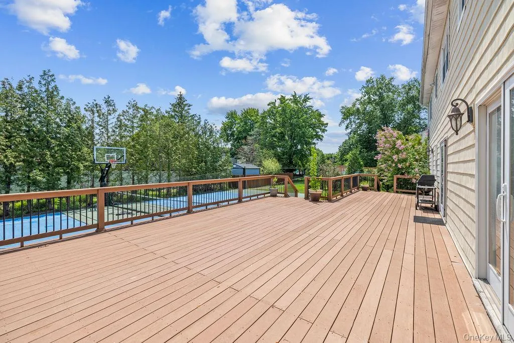 16 Yale Drive, Clarkstown, NY, 5 Bedrooms Bedrooms, 14 Rooms Rooms,3 BathroomsBathrooms,Residential,For Rent,Yale,0,1031617 16 Yale Drive, Clarkstown, NY, 5 Bedrooms Bedrooms, 14 Rooms Rooms,3 BathroomsBathrooms,Residential,For Rent,Yale,0,1031617