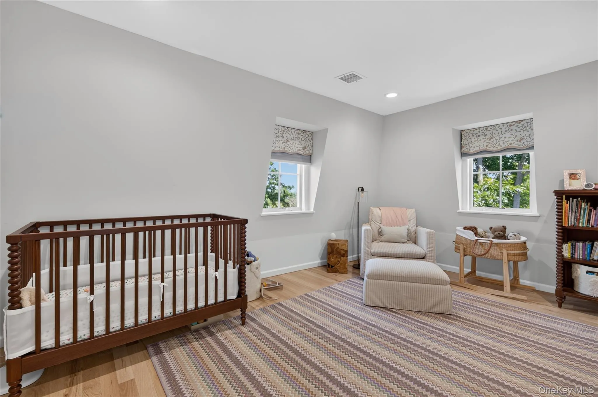 15 Bayview Avenue, North Hempstead, NY, 3 Bedrooms Bedrooms, 8 Rooms Rooms,2 BathroomsBathrooms,Residential Lease,For Rent,Bayview,0,1031622 15 Bayview Avenue, North Hempstead, NY, 3 Bedrooms Bedrooms, 8 Rooms Rooms,2 BathroomsBathrooms,Residential Lease,For Rent,Bayview,0,1031622