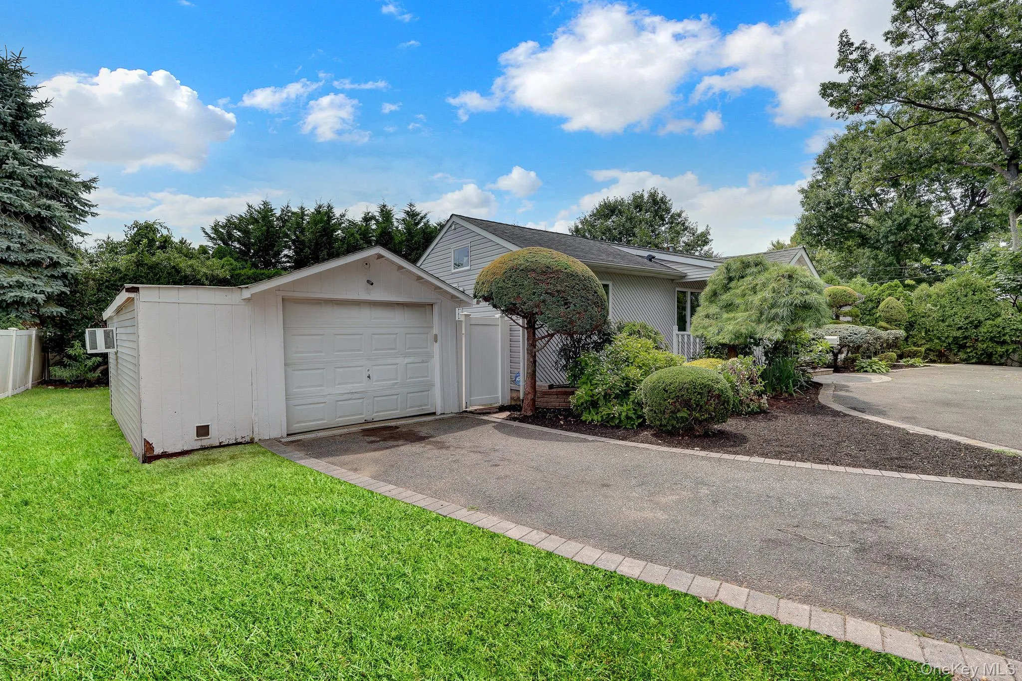 466 4th Street, Islip, NY, 3 Bedrooms Bedrooms, 7 Rooms Rooms,2 BathroomsBathrooms,Residential,For Rent,4th,0,1031624 466 4th Street, Islip, NY, 3 Bedrooms Bedrooms, 7 Rooms Rooms,2 BathroomsBathrooms,Residential,For Rent,4th,0,1031624