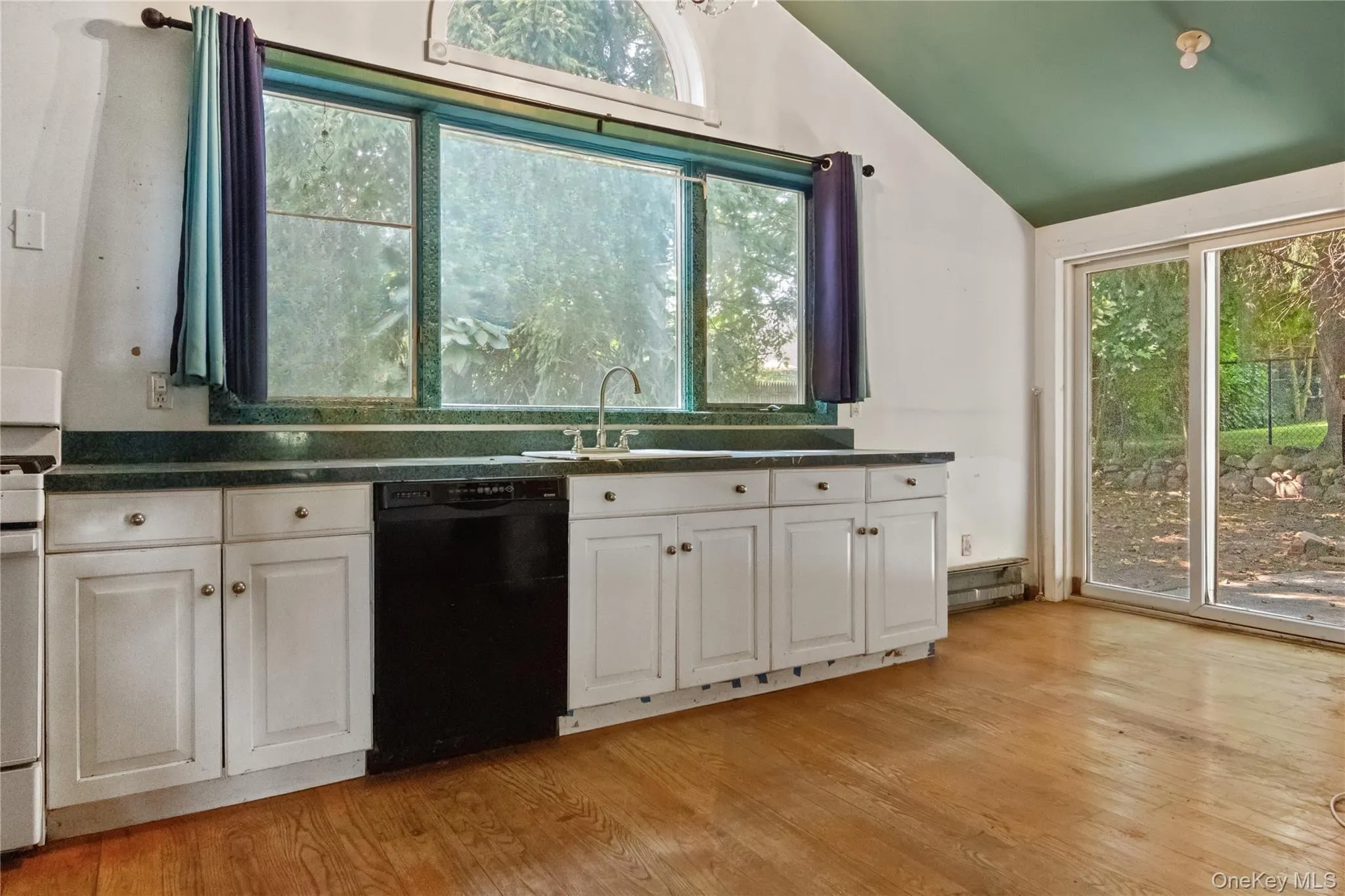 59 Jolliffe Avenue, Clarkstown, NY, 4 Bedrooms Bedrooms, 8 Rooms Rooms,2 BathroomsBathrooms,Residential,For Rent,Jolliffe,0,1031630 59 Jolliffe Avenue, Clarkstown, NY, 4 Bedrooms Bedrooms, 8 Rooms Rooms,2 BathroomsBathrooms,Residential,For Rent,Jolliffe,0,1031630