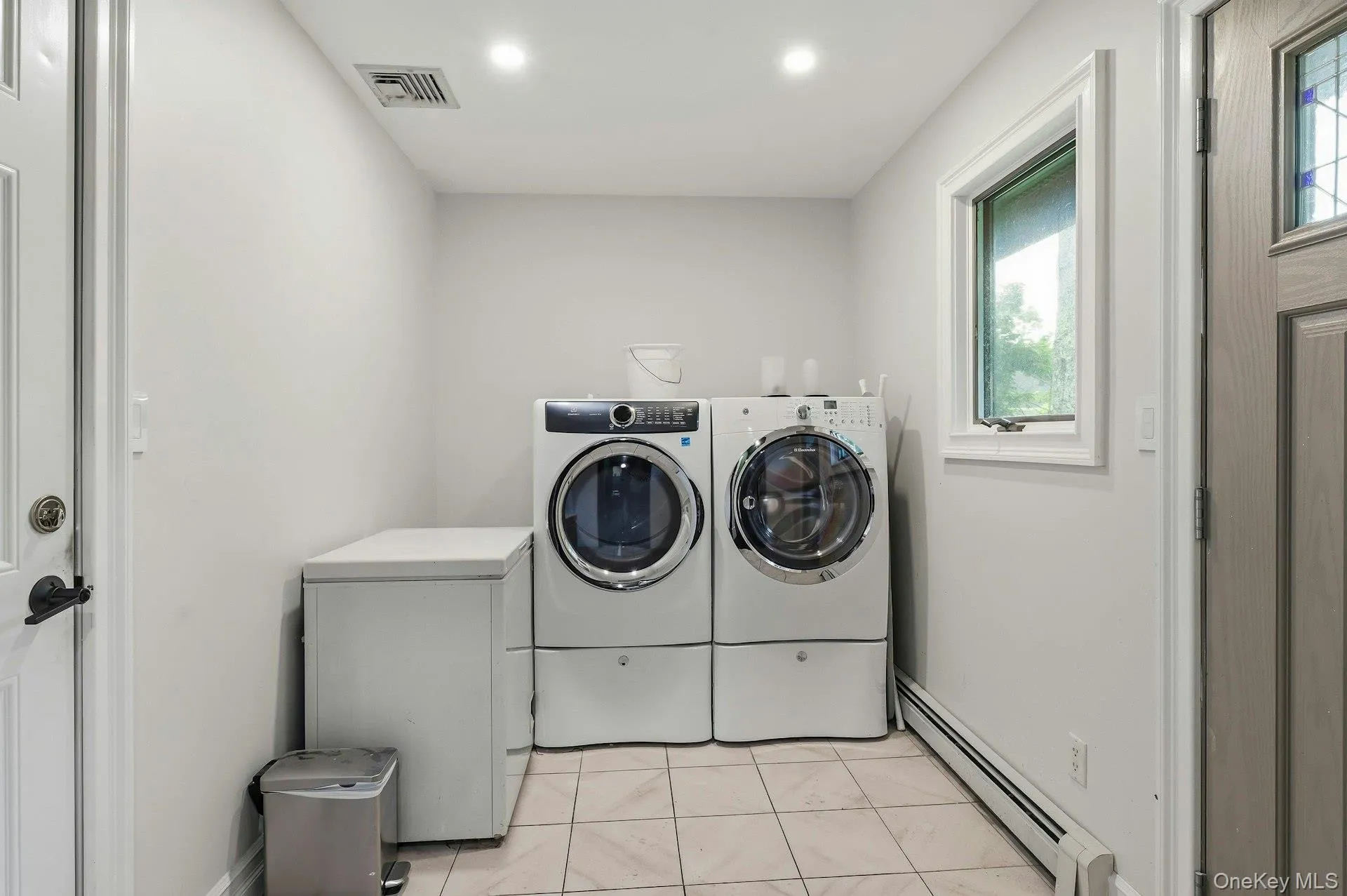 46 Margin Drive, Brookhaven, NY, 3 Bedrooms Bedrooms, 6 Rooms Rooms,2 BathroomsBathrooms,Residential,For Rent,Margin,0,1031632 46 Margin Drive, Brookhaven, NY, 3 Bedrooms Bedrooms, 6 Rooms Rooms,2 BathroomsBathrooms,Residential,For Rent,Margin,0,1031632