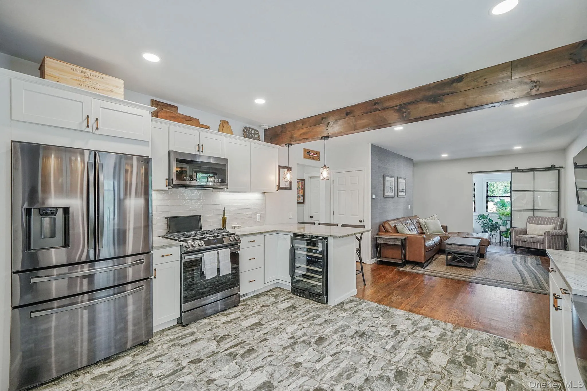 10 Bayview Avenue, Islip, NY, 3 Bedrooms Bedrooms, 7 Rooms Rooms,2 BathroomsBathrooms,Residential,For Rent,Bayview,0,1031635 10 Bayview Avenue, Islip, NY, 3 Bedrooms Bedrooms, 7 Rooms Rooms,2 BathroomsBathrooms,Residential,For Rent,Bayview,0,1031635
