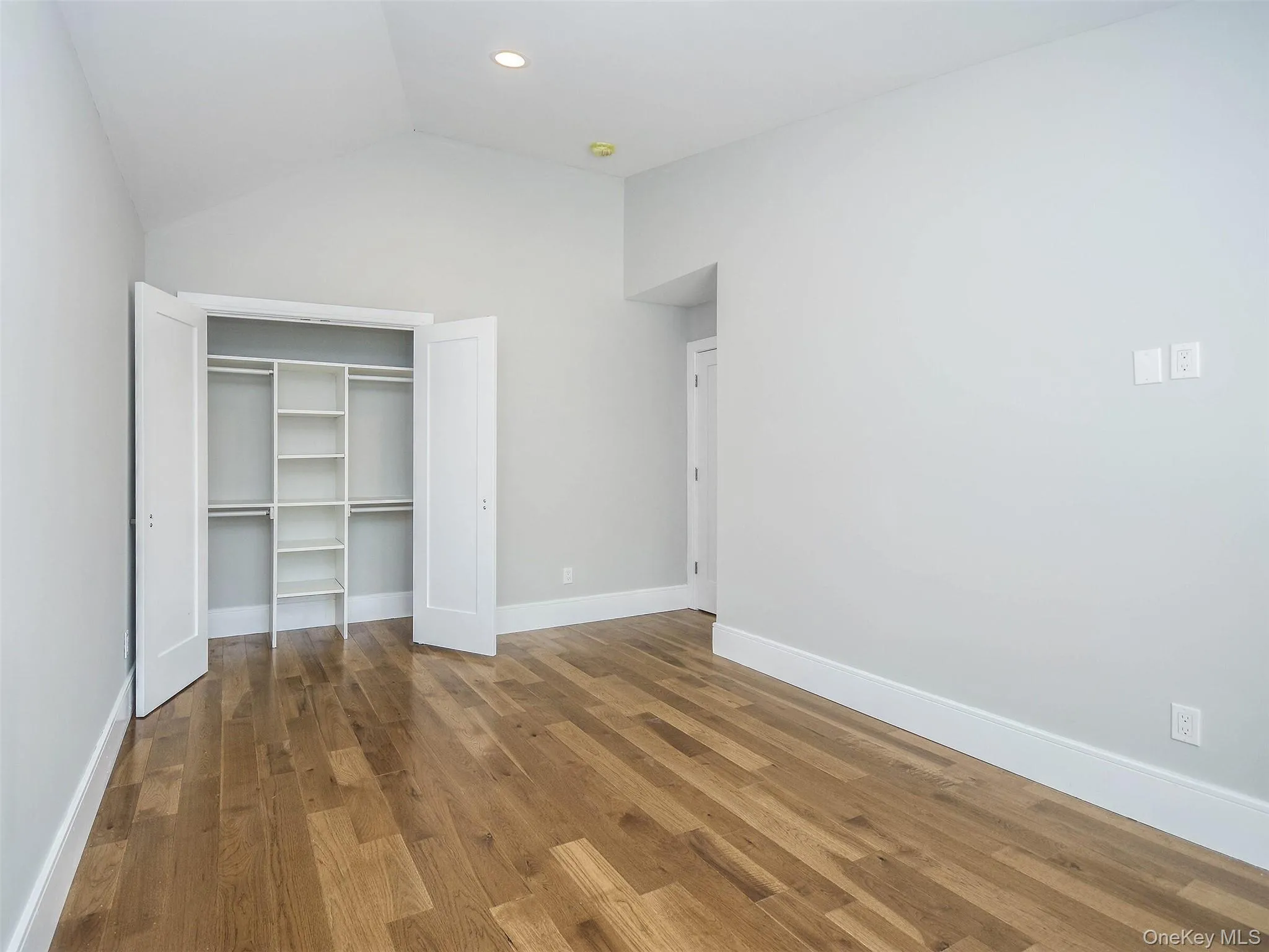 15 B Dunes Lane, North Hempstead, NY, 4 Bedrooms Bedrooms, 7 Rooms Rooms,4 BathroomsBathrooms,Residential Lease,For Rent,Dunes,0,1031638 15 B Dunes Lane, North Hempstead, NY, 4 Bedrooms Bedrooms, 7 Rooms Rooms,4 BathroomsBathrooms,Residential Lease,For Rent,Dunes,0,1031638