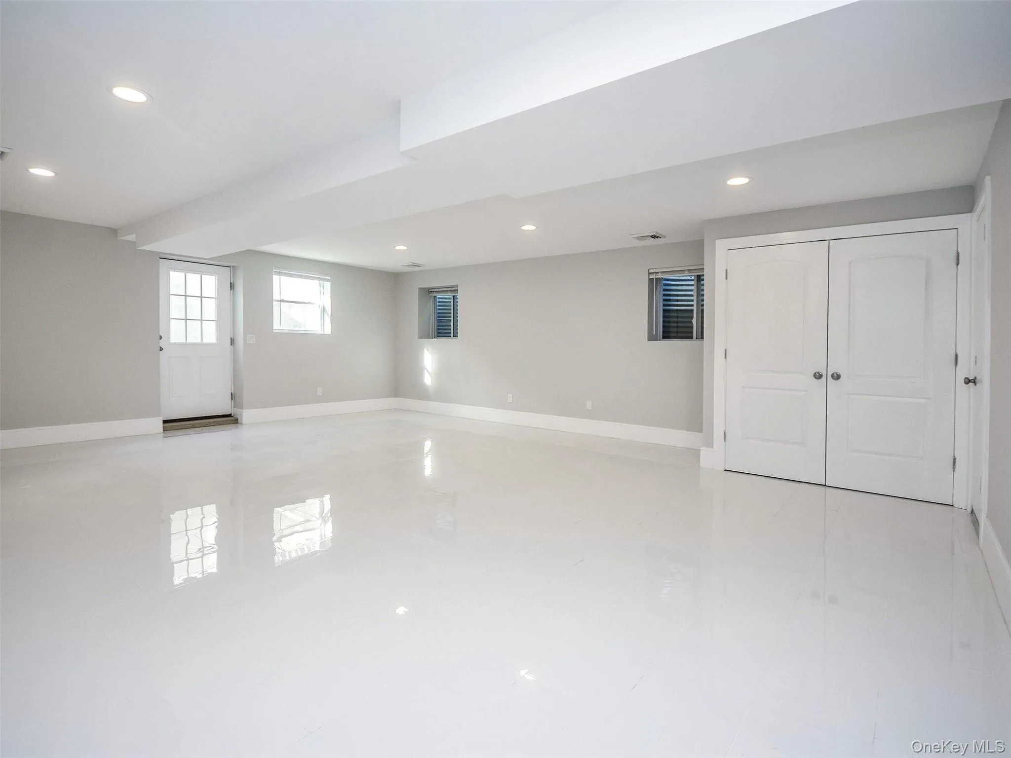 15 B Dunes Lane, North Hempstead, NY, 4 Bedrooms Bedrooms, 7 Rooms Rooms,4 BathroomsBathrooms,Residential Lease,For Rent,Dunes,0,1031638 15 B Dunes Lane, North Hempstead, NY, 4 Bedrooms Bedrooms, 7 Rooms Rooms,4 BathroomsBathrooms,Residential Lease,For Rent,Dunes,0,1031638