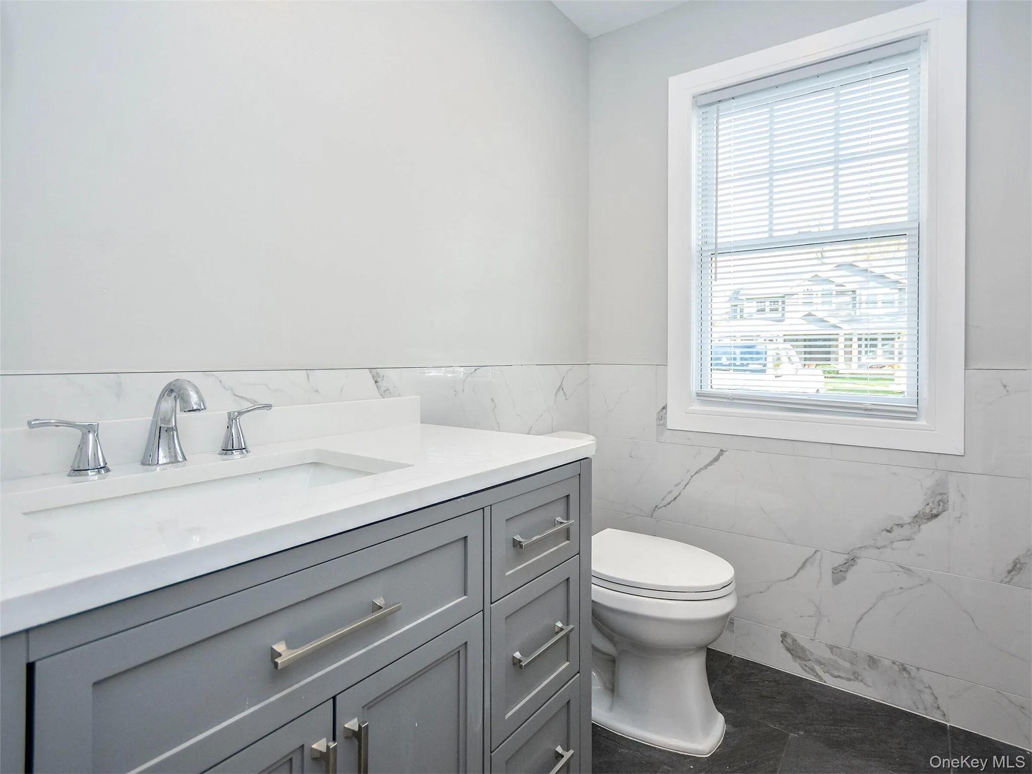 15 B Dunes Lane, North Hempstead, NY, 4 Bedrooms Bedrooms, 7 Rooms Rooms,4 BathroomsBathrooms,Residential Lease,For Rent,Dunes,0,1031638 15 B Dunes Lane, North Hempstead, NY, 4 Bedrooms Bedrooms, 7 Rooms Rooms,4 BathroomsBathrooms,Residential Lease,For Rent,Dunes,0,1031638