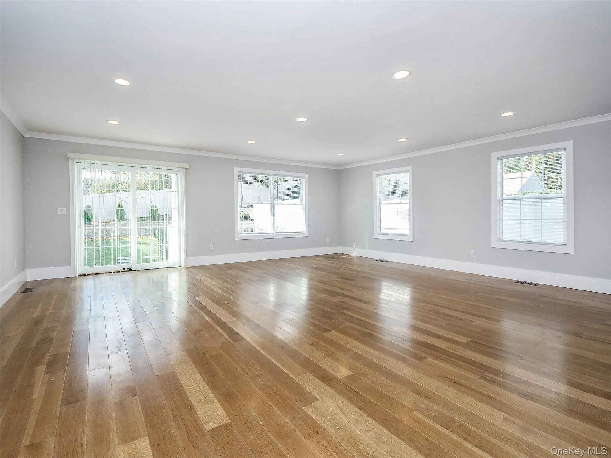 15 B Dunes Lane, North Hempstead, NY, 4 Bedrooms Bedrooms, 7 Rooms Rooms,4 BathroomsBathrooms,Residential Lease,For Rent,Dunes,0,1031638 15 B Dunes Lane, North Hempstead, NY, 4 Bedrooms Bedrooms, 7 Rooms Rooms,4 BathroomsBathrooms,Residential Lease,For Rent,Dunes,0,1031638