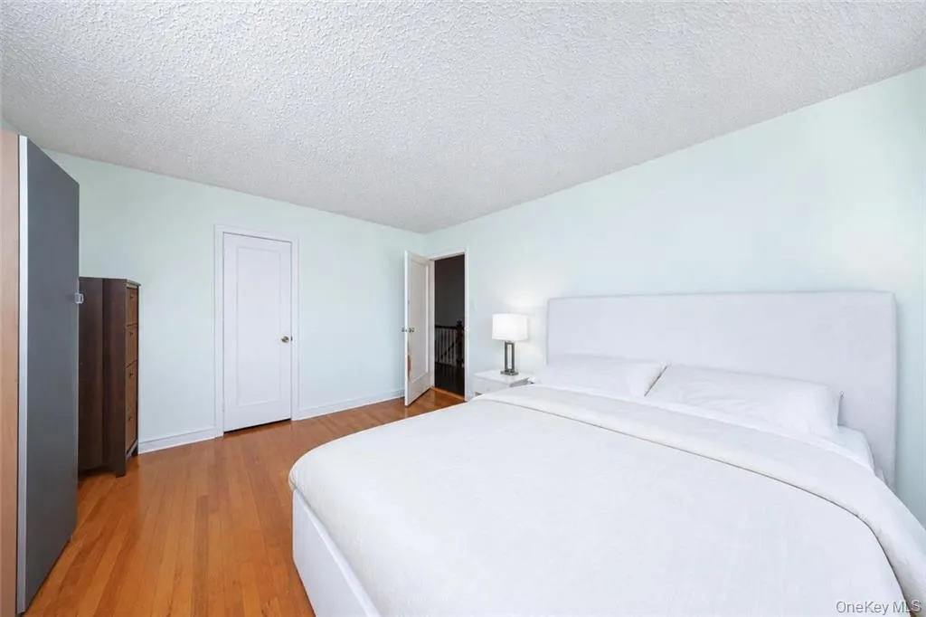 2340 29th Street, New York, NY, 3 Bedrooms Bedrooms, 7 Rooms Rooms,2 BathroomsBathrooms,Residential,For Rent,29th,0,1031642 2340 29th Street, New York, NY, 3 Bedrooms Bedrooms, 7 Rooms Rooms,2 BathroomsBathrooms,Residential,For Rent,29th,0,1031642