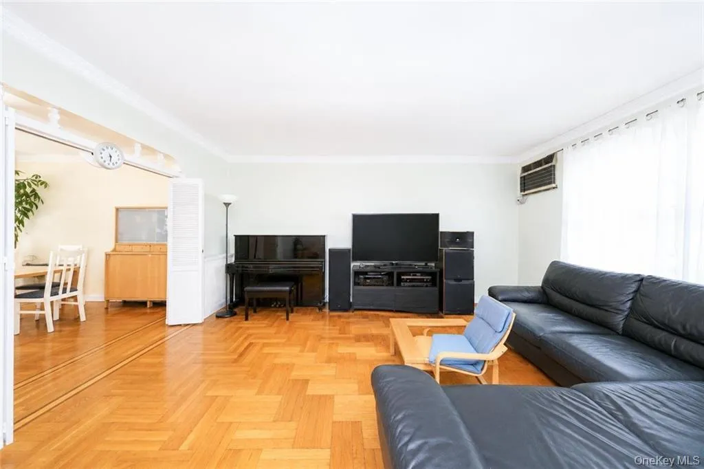 2340 29th Street, New York, NY, 3 Bedrooms Bedrooms, 7 Rooms Rooms,2 BathroomsBathrooms,Residential,For Rent,29th,0,1031642 2340 29th Street, New York, NY, 3 Bedrooms Bedrooms, 7 Rooms Rooms,2 BathroomsBathrooms,Residential,For Rent,29th,0,1031642