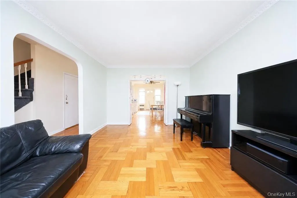 2340 29th Street, New York, NY, 3 Bedrooms Bedrooms, 7 Rooms Rooms,2 BathroomsBathrooms,Residential,For Rent,29th,0,1031642 2340 29th Street, New York, NY, 3 Bedrooms Bedrooms, 7 Rooms Rooms,2 BathroomsBathrooms,Residential,For Rent,29th,0,1031642