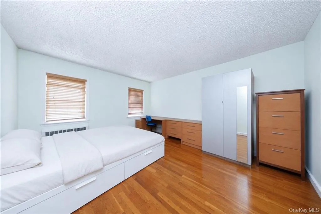 2340 29th Street, New York, NY, 3 Bedrooms Bedrooms, 7 Rooms Rooms,2 BathroomsBathrooms,Residential,For Rent,29th,0,1031642 2340 29th Street, New York, NY, 3 Bedrooms Bedrooms, 7 Rooms Rooms,2 BathroomsBathrooms,Residential,For Rent,29th,0,1031642
