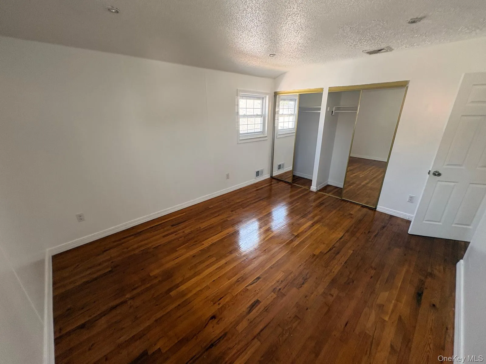 140-28 161st Street, New York, NY, 3 Bedrooms Bedrooms, 5 Rooms Rooms,2 BathroomsBathrooms,Residential Lease,For Rent,161st,0,1031647 140-28 161st Street, New York, NY, 3 Bedrooms Bedrooms, 5 Rooms Rooms,2 BathroomsBathrooms,Residential Lease,For Rent,161st,0,1031647