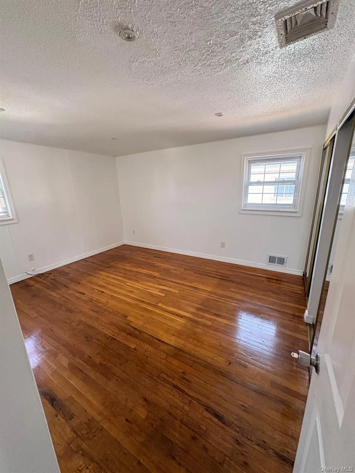 140-28 161st Street, New York, NY, 3 Bedrooms Bedrooms, 5 Rooms Rooms,2 BathroomsBathrooms,Residential Lease,For Rent,161st,0,1031647 140-28 161st Street, New York, NY, 3 Bedrooms Bedrooms, 5 Rooms Rooms,2 BathroomsBathrooms,Residential Lease,For Rent,161st,0,1031647