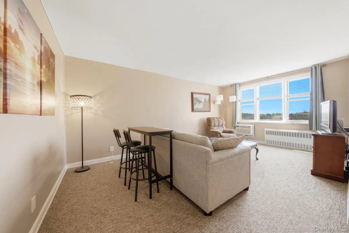 3 Sadore Lane, Yonkers, NY, 1 Bedroom Bedrooms, 4 Rooms Rooms,1 BathroomBathrooms,Residential,For Rent,Sadore,0,1031652 3 Sadore Lane, Yonkers, NY, 1 Bedroom Bedrooms, 4 Rooms Rooms,1 BathroomBathrooms,Residential,For Rent,Sadore,0,1031652