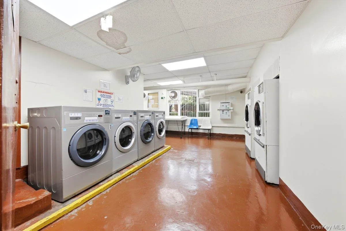 3 Sadore Lane, Yonkers, NY, 1 Bedroom Bedrooms, 4 Rooms Rooms,1 BathroomBathrooms,Residential,For Rent,Sadore,0,1031652 3 Sadore Lane, Yonkers, NY, 1 Bedroom Bedrooms, 4 Rooms Rooms,1 BathroomBathrooms,Residential,For Rent,Sadore,0,1031652