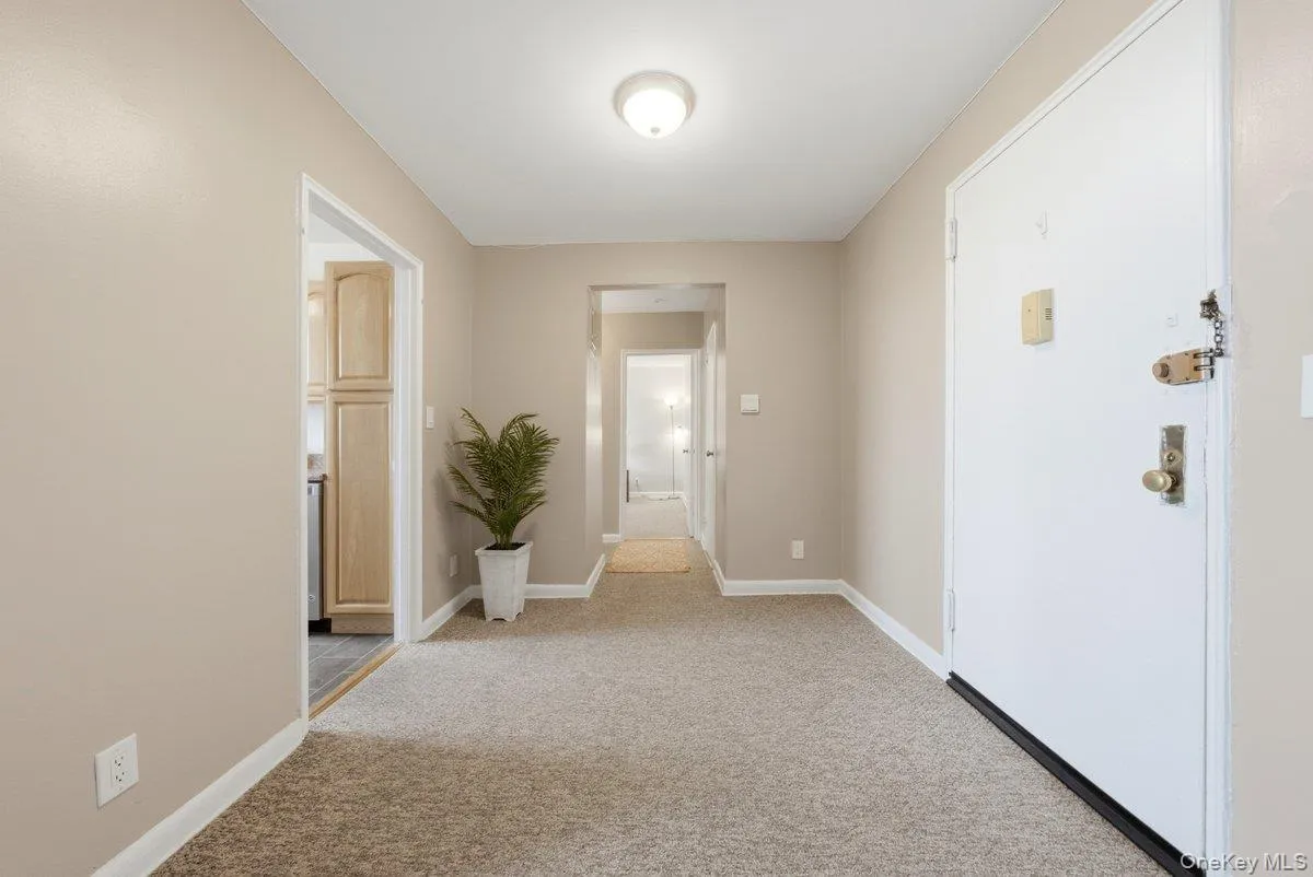 3 Sadore Lane, Yonkers, NY, 1 Bedroom Bedrooms, 4 Rooms Rooms,1 BathroomBathrooms,Residential,For Rent,Sadore,0,1031652 3 Sadore Lane, Yonkers, NY, 1 Bedroom Bedrooms, 4 Rooms Rooms,1 BathroomBathrooms,Residential,For Rent,Sadore,0,1031652