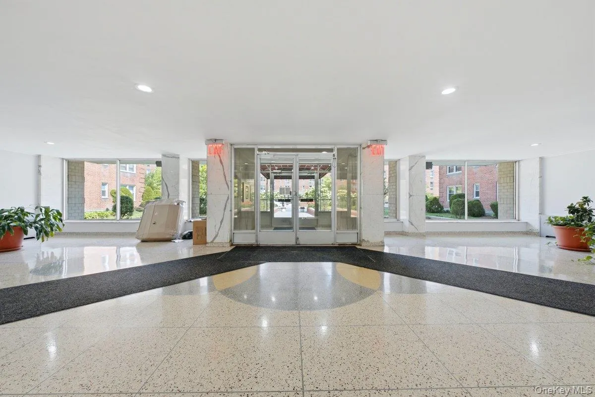 3 Sadore Lane, Yonkers, NY, 1 Bedroom Bedrooms, 4 Rooms Rooms,1 BathroomBathrooms,Residential,For Rent,Sadore,0,1031652 3 Sadore Lane, Yonkers, NY, 1 Bedroom Bedrooms, 4 Rooms Rooms,1 BathroomBathrooms,Residential,For Rent,Sadore,0,1031652