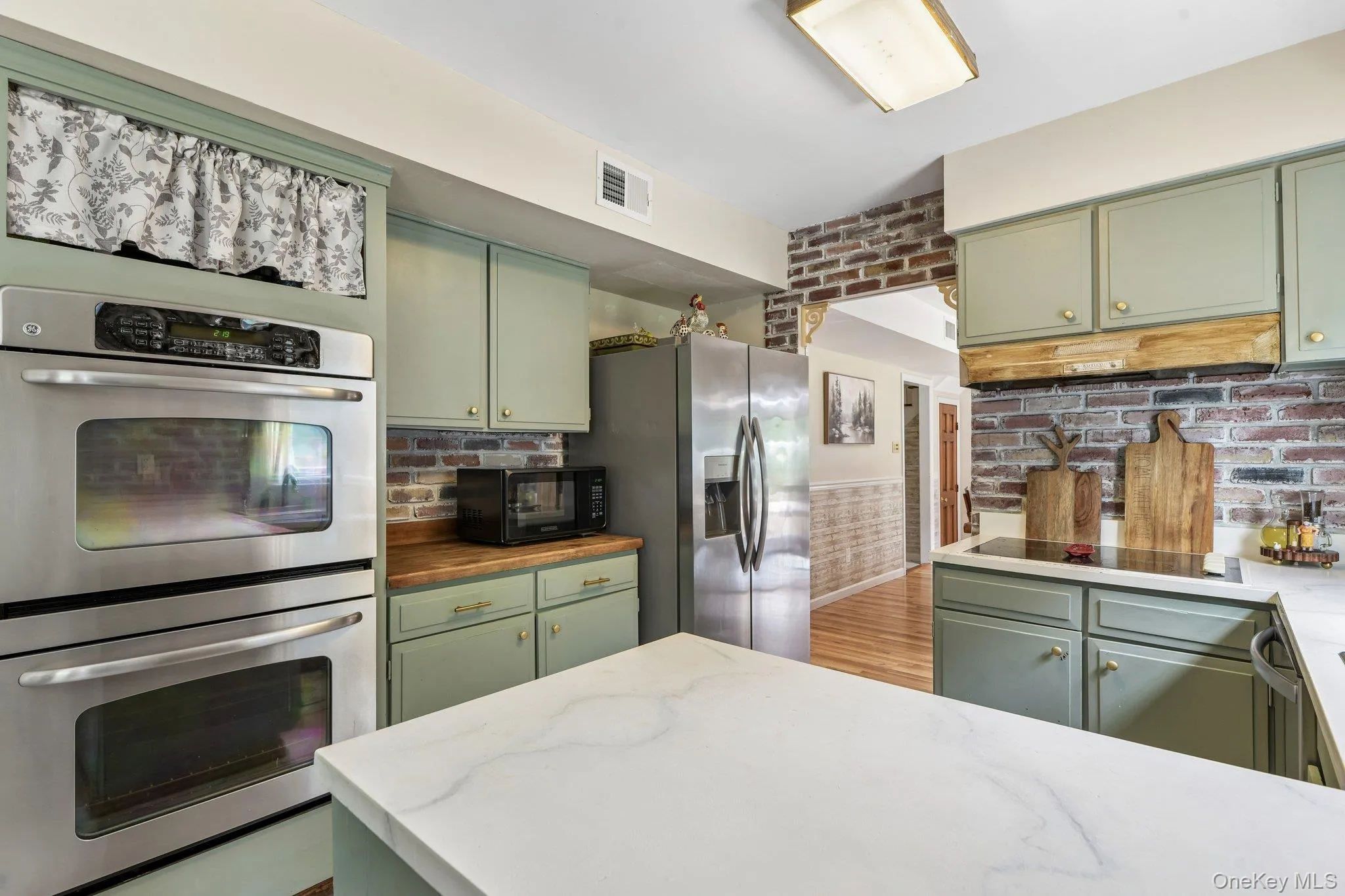 21 Manchester Lane, Brookhaven, NY, 3 Bedrooms Bedrooms, 7 Rooms Rooms,2 BathroomsBathrooms,Residential,For Rent,Manchester,0,1031657 21 Manchester Lane, Brookhaven, NY, 3 Bedrooms Bedrooms, 7 Rooms Rooms,2 BathroomsBathrooms,Residential,For Rent,Manchester,0,1031657