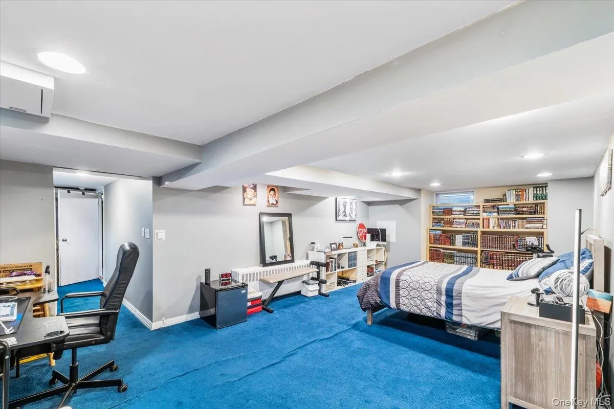126 Hampshire Road, North Hempstead, NY, 3 Bedrooms Bedrooms, 8 Rooms Rooms,2 BathroomsBathrooms,Residential,For Rent,Hampshire,0,1031662 126 Hampshire Road, North Hempstead, NY, 3 Bedrooms Bedrooms, 8 Rooms Rooms,2 BathroomsBathrooms,Residential,For Rent,Hampshire,0,1031662
