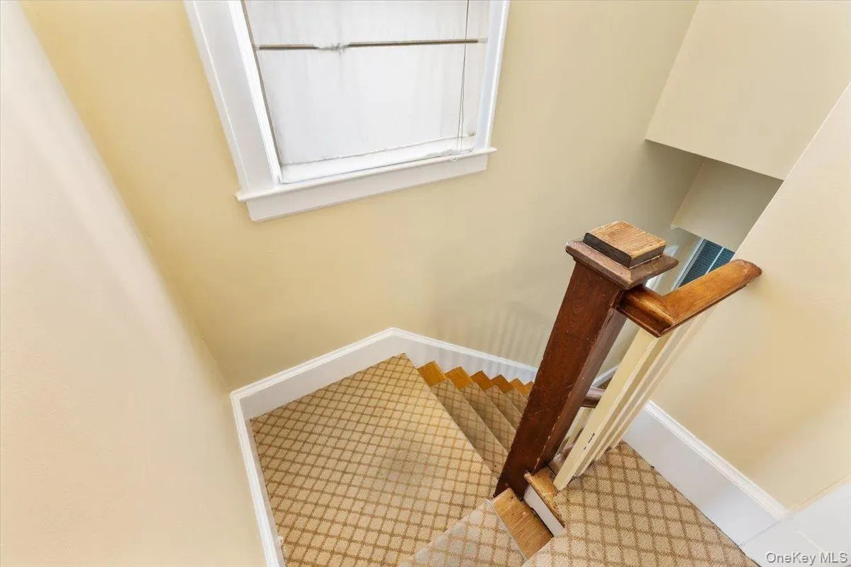 126 Hampshire Road, North Hempstead, NY, 3 Bedrooms Bedrooms, 8 Rooms Rooms,2 BathroomsBathrooms,Residential,For Rent,Hampshire,0,1031662 126 Hampshire Road, North Hempstead, NY, 3 Bedrooms Bedrooms, 8 Rooms Rooms,2 BathroomsBathrooms,Residential,For Rent,Hampshire,0,1031662
