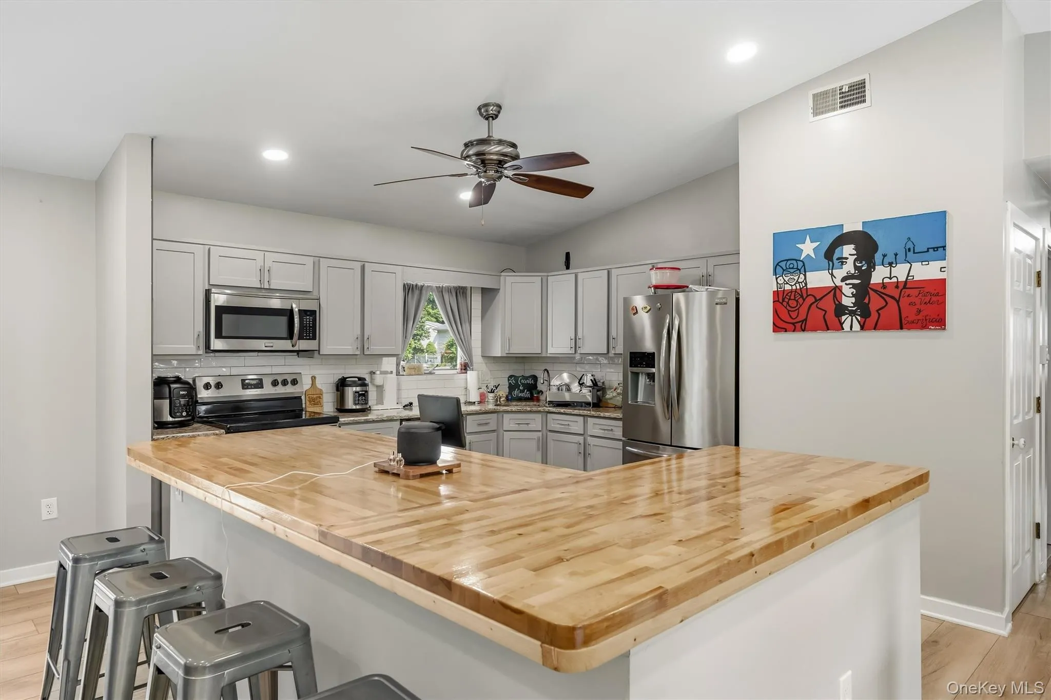 80 Decker Drive, Blooming Grove, NY, 4 Bedrooms Bedrooms, 8 Rooms Rooms,2 BathroomsBathrooms,Residential,For Rent,Decker,0,1031663 80 Decker Drive, Blooming Grove, NY, 4 Bedrooms Bedrooms, 8 Rooms Rooms,2 BathroomsBathrooms,Residential,For Rent,Decker,0,1031663