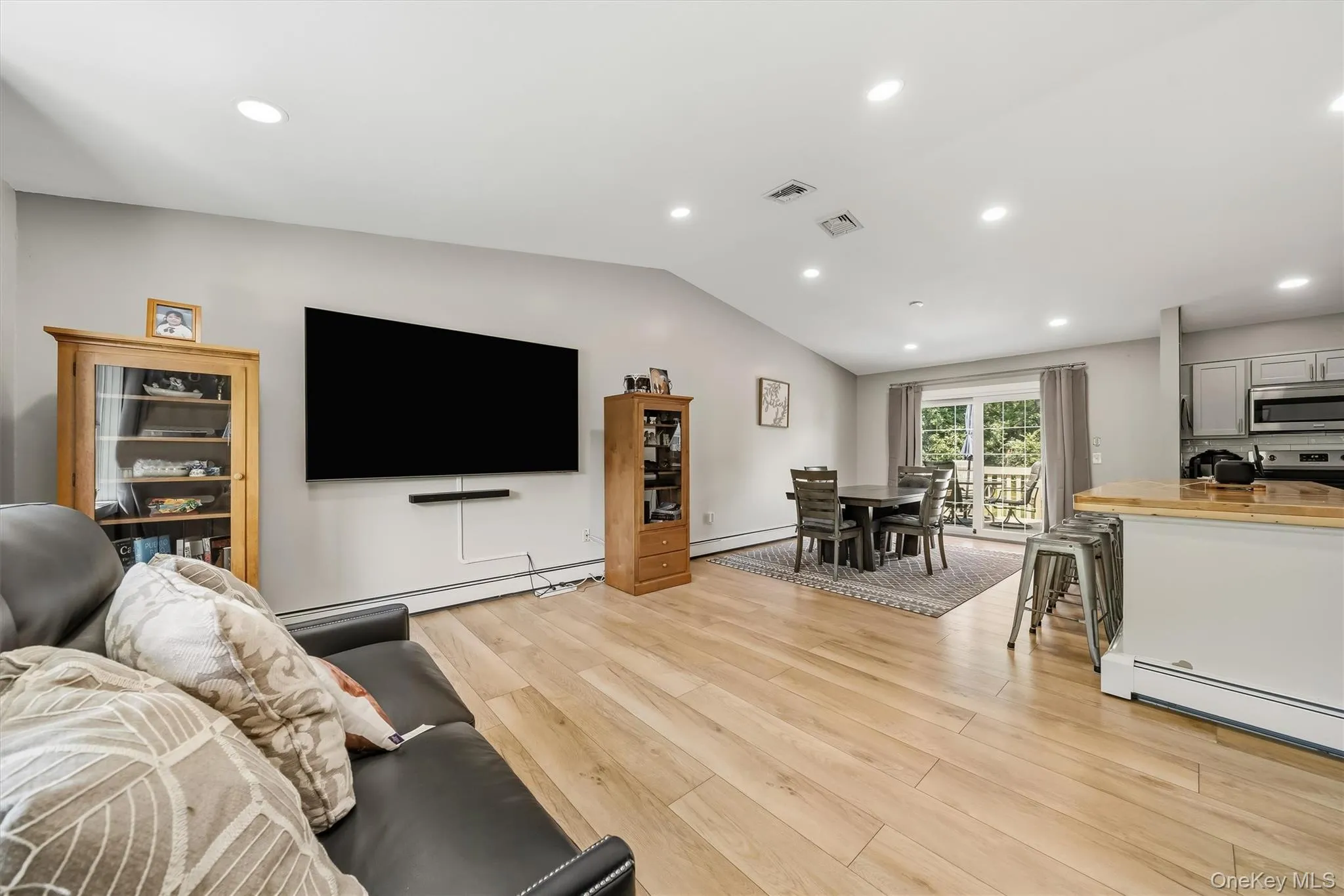 80 Decker Drive, Blooming Grove, NY, 4 Bedrooms Bedrooms, 8 Rooms Rooms,2 BathroomsBathrooms,Residential,For Rent,Decker,0,1031663 80 Decker Drive, Blooming Grove, NY, 4 Bedrooms Bedrooms, 8 Rooms Rooms,2 BathroomsBathrooms,Residential,For Rent,Decker,0,1031663