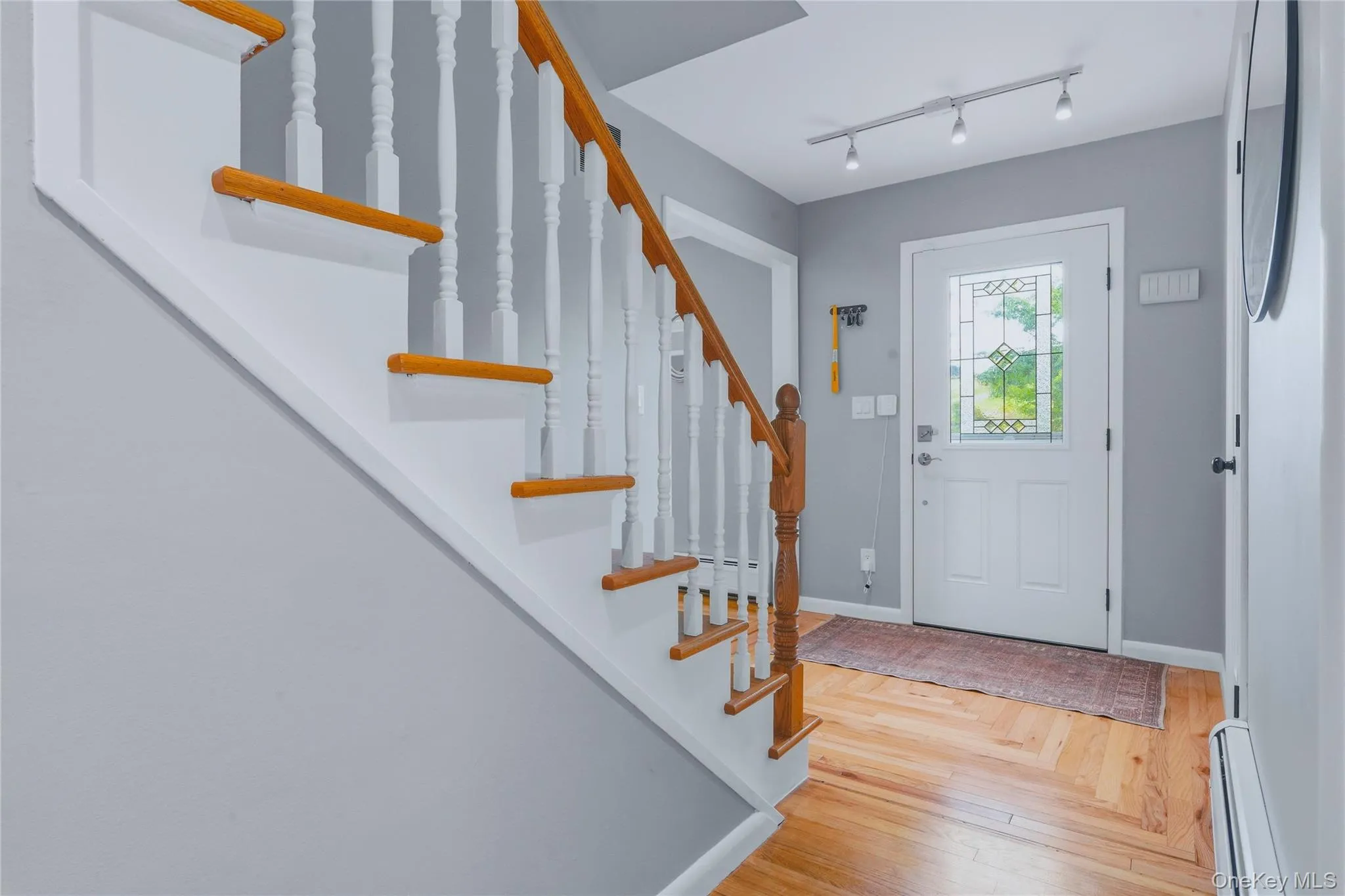 16 Gabriety Road, Lloyd, NY, 4 Bedrooms Bedrooms, 8 Rooms Rooms,3 BathroomsBathrooms,Residential,For Rent,Gabriety,0,1031669 16 Gabriety Road, Lloyd, NY, 4 Bedrooms Bedrooms, 8 Rooms Rooms,3 BathroomsBathrooms,Residential,For Rent,Gabriety,0,1031669