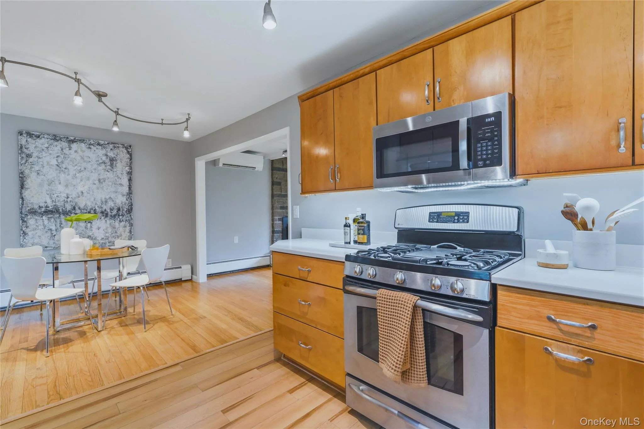 16 Gabriety Road, Lloyd, NY, 4 Bedrooms Bedrooms, 8 Rooms Rooms,3 BathroomsBathrooms,Residential,For Rent,Gabriety,0,1031669 16 Gabriety Road, Lloyd, NY, 4 Bedrooms Bedrooms, 8 Rooms Rooms,3 BathroomsBathrooms,Residential,For Rent,Gabriety,0,1031669