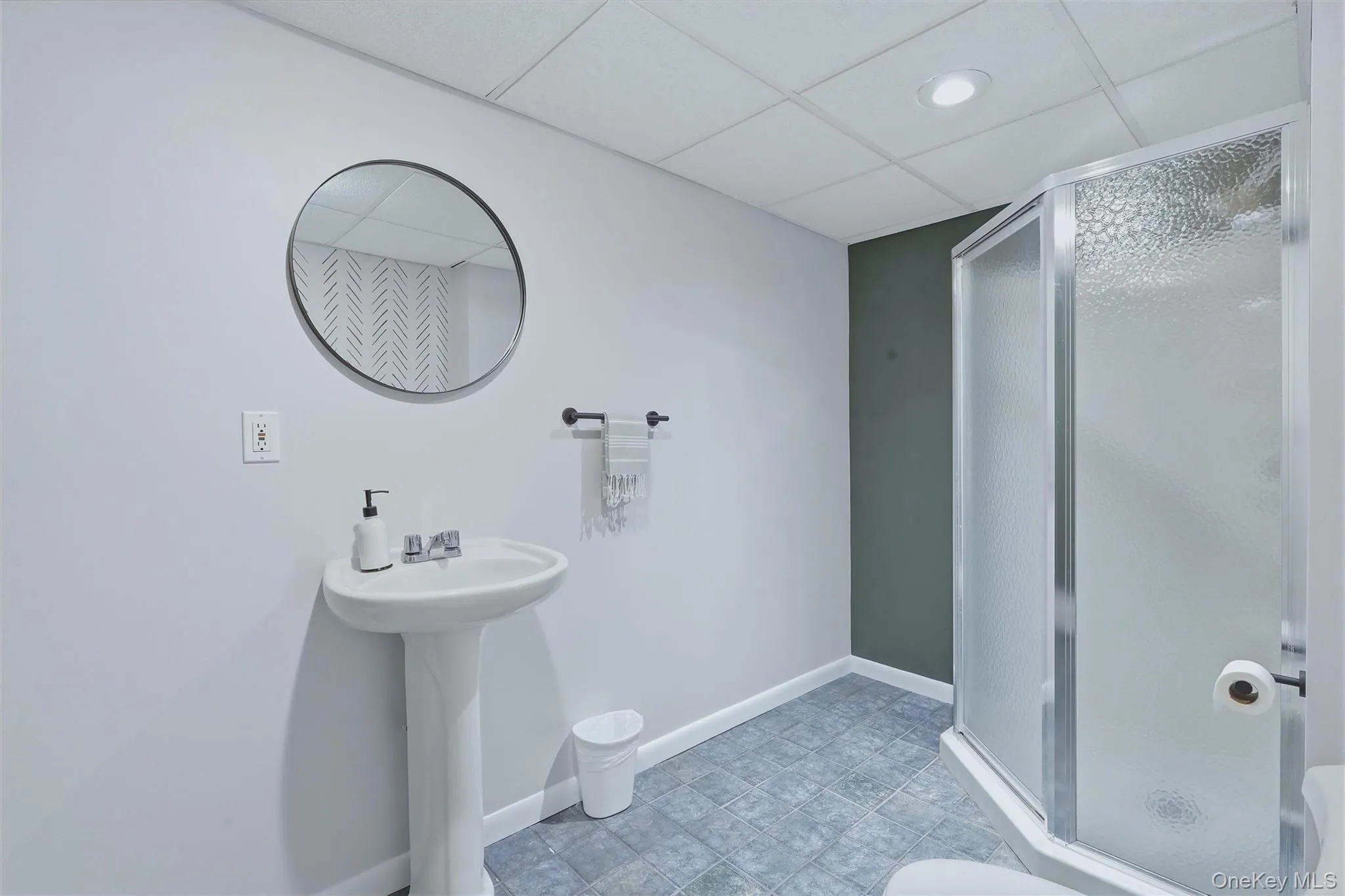 16 Gabriety Road, Lloyd, NY, 4 Bedrooms Bedrooms, 8 Rooms Rooms,3 BathroomsBathrooms,Residential,For Rent,Gabriety,0,1031669 16 Gabriety Road, Lloyd, NY, 4 Bedrooms Bedrooms, 8 Rooms Rooms,3 BathroomsBathrooms,Residential,For Rent,Gabriety,0,1031669