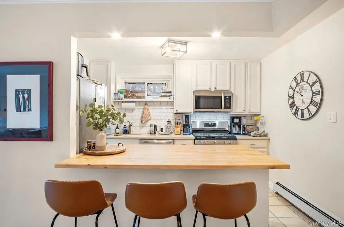 Butcher block breakfast bar Butcher block breakfast bar