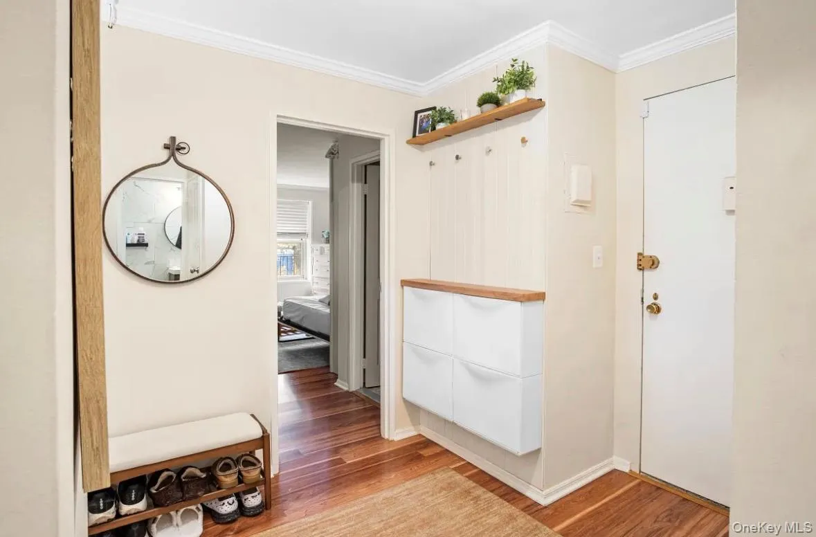 101 Clinton Avenue, North Hempstead, NY, 2 Bedrooms Bedrooms, 4 Rooms Rooms,2 BathroomsBathrooms,Residential,For Rent,Clinton,0,1031670 101 Clinton Avenue, North Hempstead, NY, 2 Bedrooms Bedrooms, 4 Rooms Rooms,2 BathroomsBathrooms,Residential,For Rent,Clinton,0,1031670