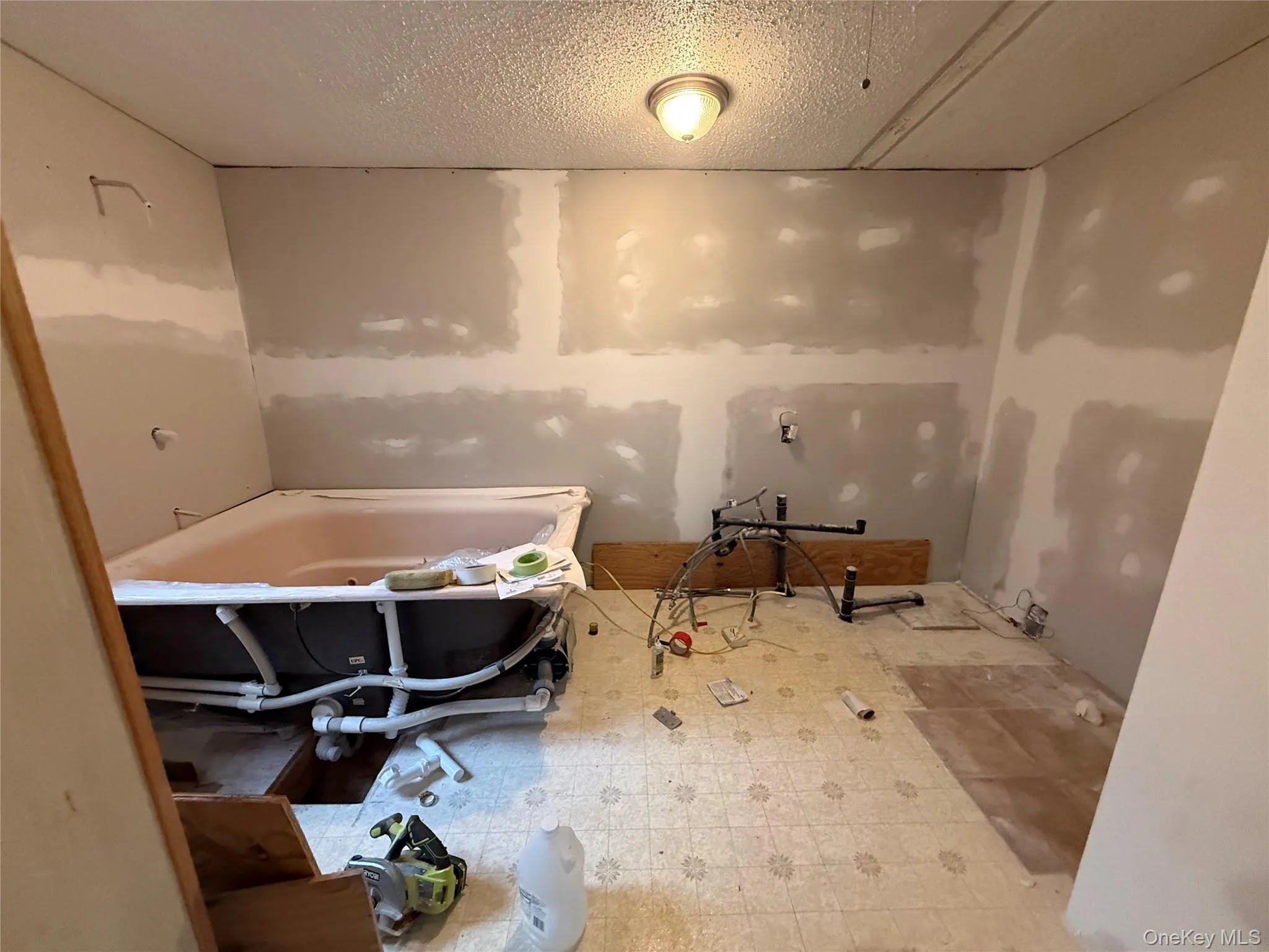 61 Peenpack Trail, Deerpark, NY, 3 Bedrooms Bedrooms, 7 Rooms Rooms,2 BathroomsBathrooms,Residential,For Rent,Peenpack,0,1031680 61 Peenpack Trail, Deerpark, NY, 3 Bedrooms Bedrooms, 7 Rooms Rooms,2 BathroomsBathrooms,Residential,For Rent,Peenpack,0,1031680