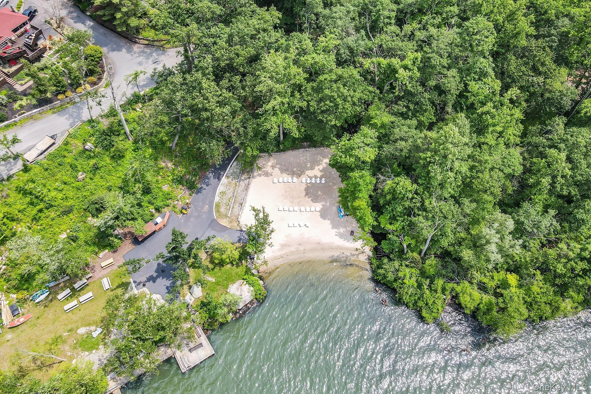 Forest Knolls private beach for owner members only. Forest Knolls private beach for owner members only.