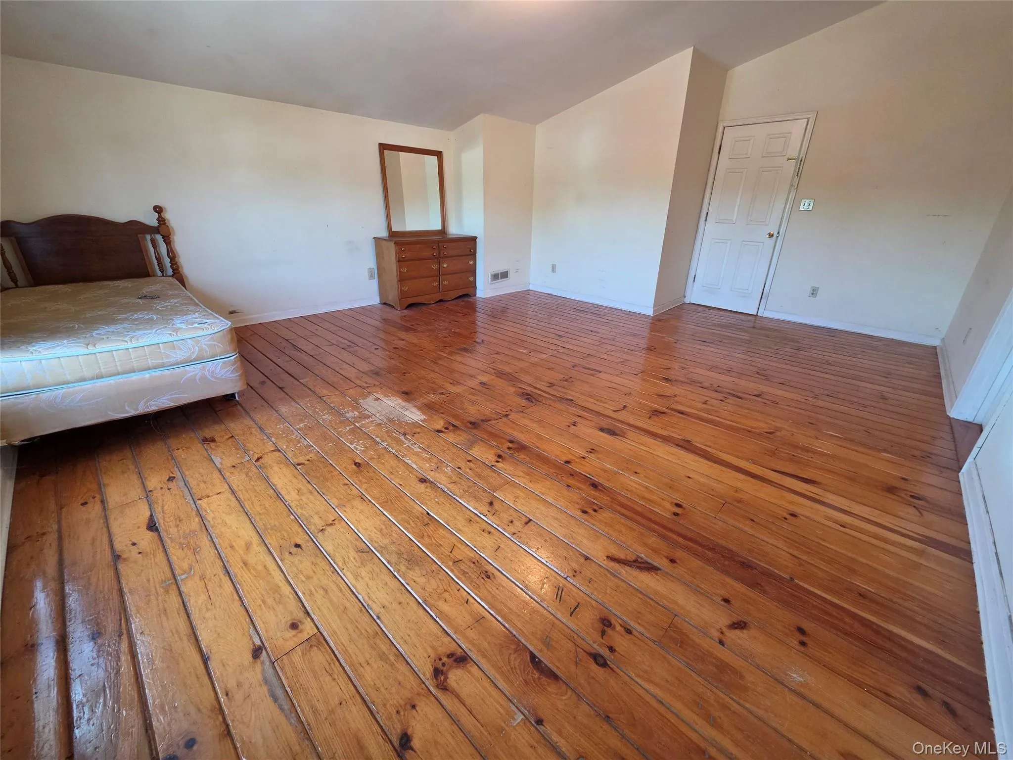 83 Green Street, Hudson, NY, 5 Bedrooms Bedrooms, 10 Rooms Rooms,1 BathroomBathrooms,Residential,For Rent,Green,0,1031683 83 Green Street, Hudson, NY, 5 Bedrooms Bedrooms, 10 Rooms Rooms,1 BathroomBathrooms,Residential,For Rent,Green,0,1031683