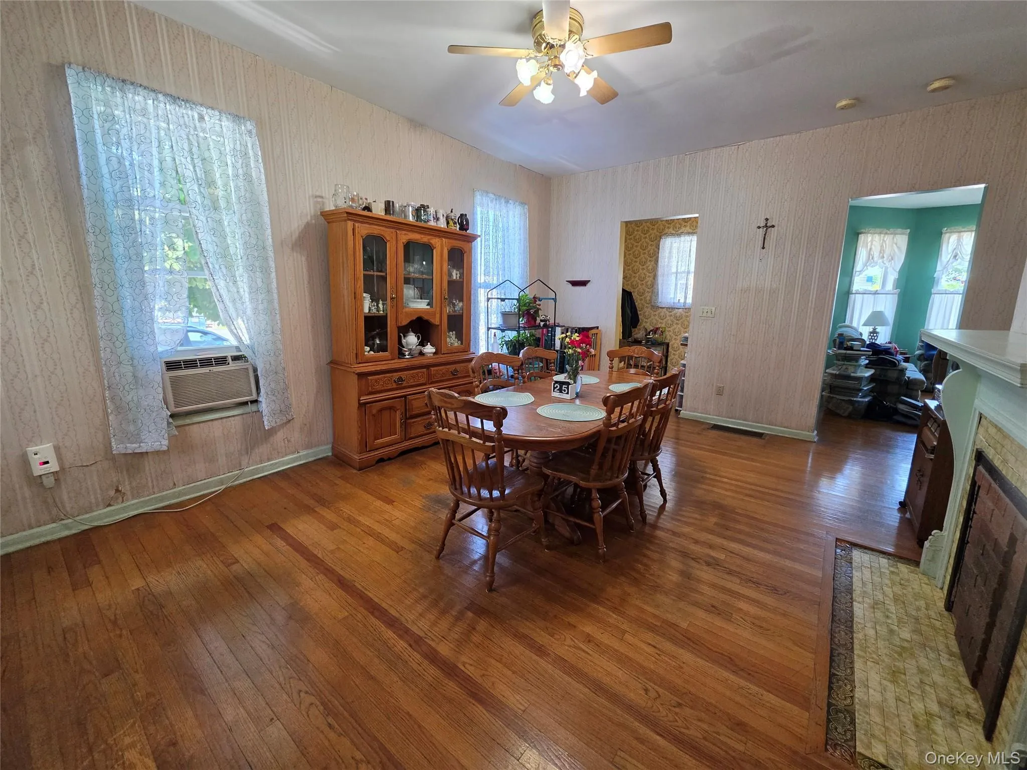 83 Green Street, Hudson, NY, 5 Bedrooms Bedrooms, 10 Rooms Rooms,1 BathroomBathrooms,Residential,For Rent,Green,0,1031683 83 Green Street, Hudson, NY, 5 Bedrooms Bedrooms, 10 Rooms Rooms,1 BathroomBathrooms,Residential,For Rent,Green,0,1031683