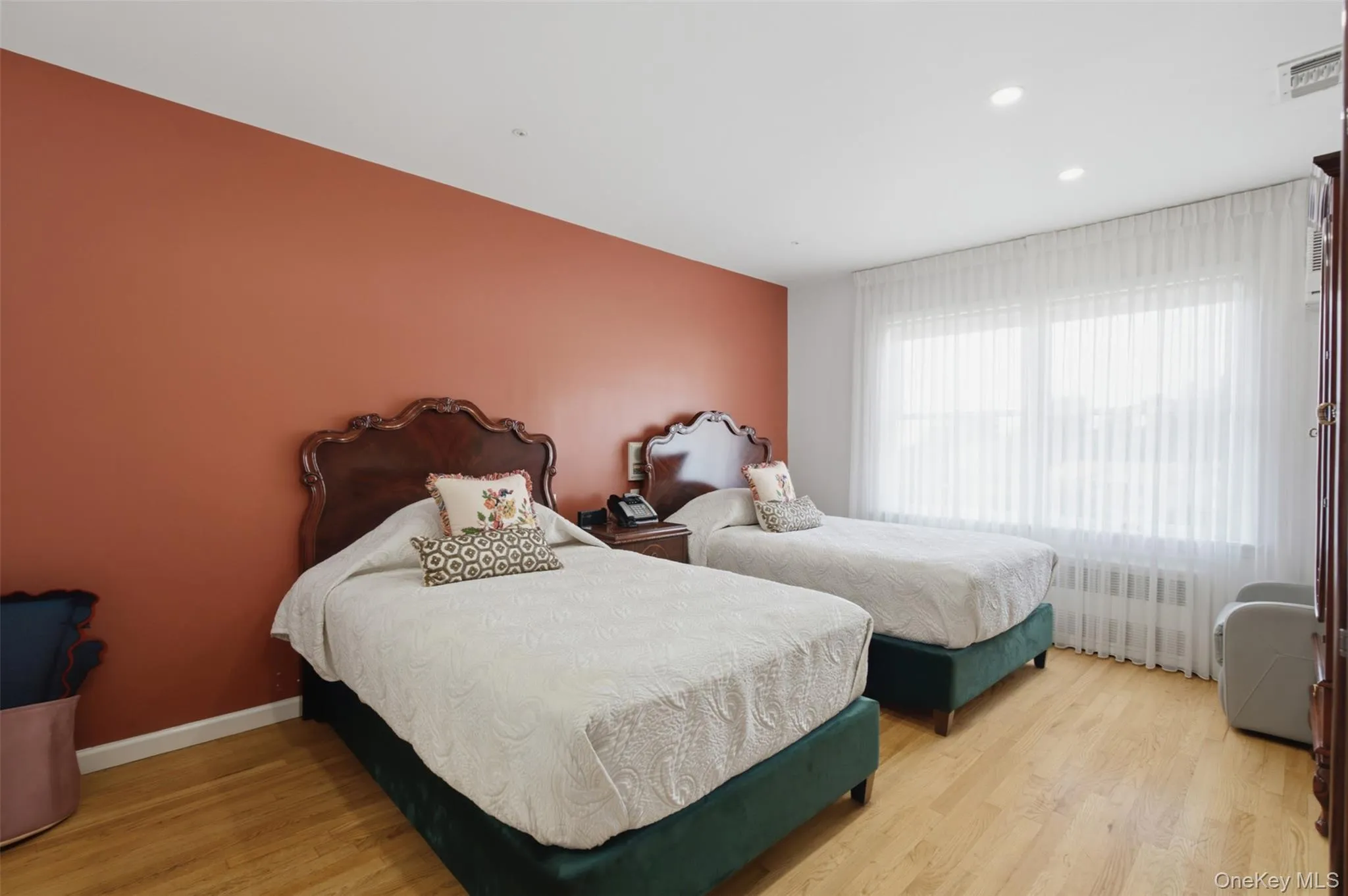 1 Butterman Place, Ramapo, NY, 7 Bedrooms Bedrooms, 14 Rooms Rooms,3 BathroomsBathrooms,Residential,For Rent,Butterman,0,1031689 1 Butterman Place, Ramapo, NY, 7 Bedrooms Bedrooms, 14 Rooms Rooms,3 BathroomsBathrooms,Residential,For Rent,Butterman,0,1031689