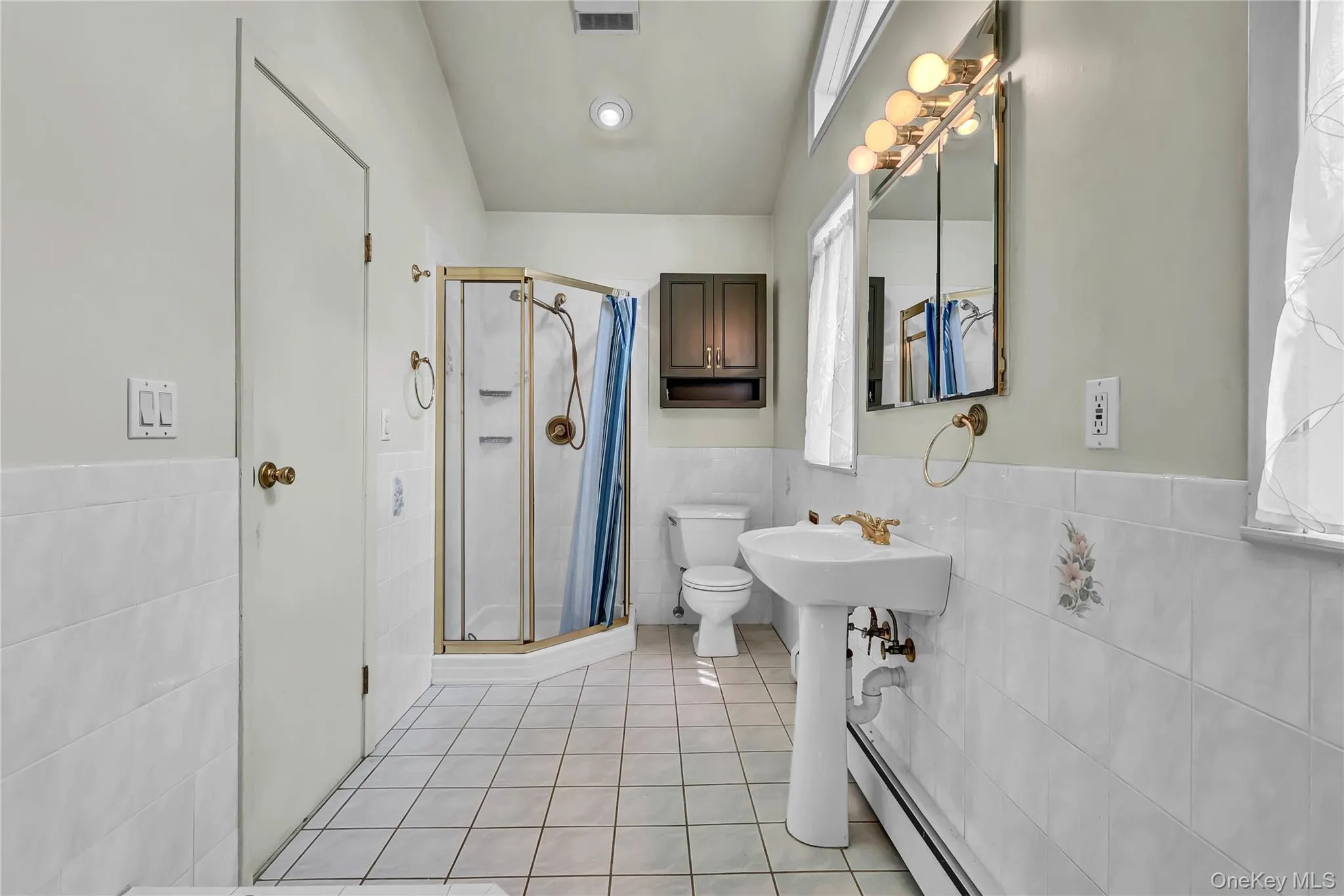 80 Broadway, Islip, NY, 3 Bedrooms Bedrooms, 7 Rooms Rooms,2 BathroomsBathrooms,Residential,For Rent,Broadway,0,1031695 80 Broadway, Islip, NY, 3 Bedrooms Bedrooms, 7 Rooms Rooms,2 BathroomsBathrooms,Residential,For Rent,Broadway,0,1031695