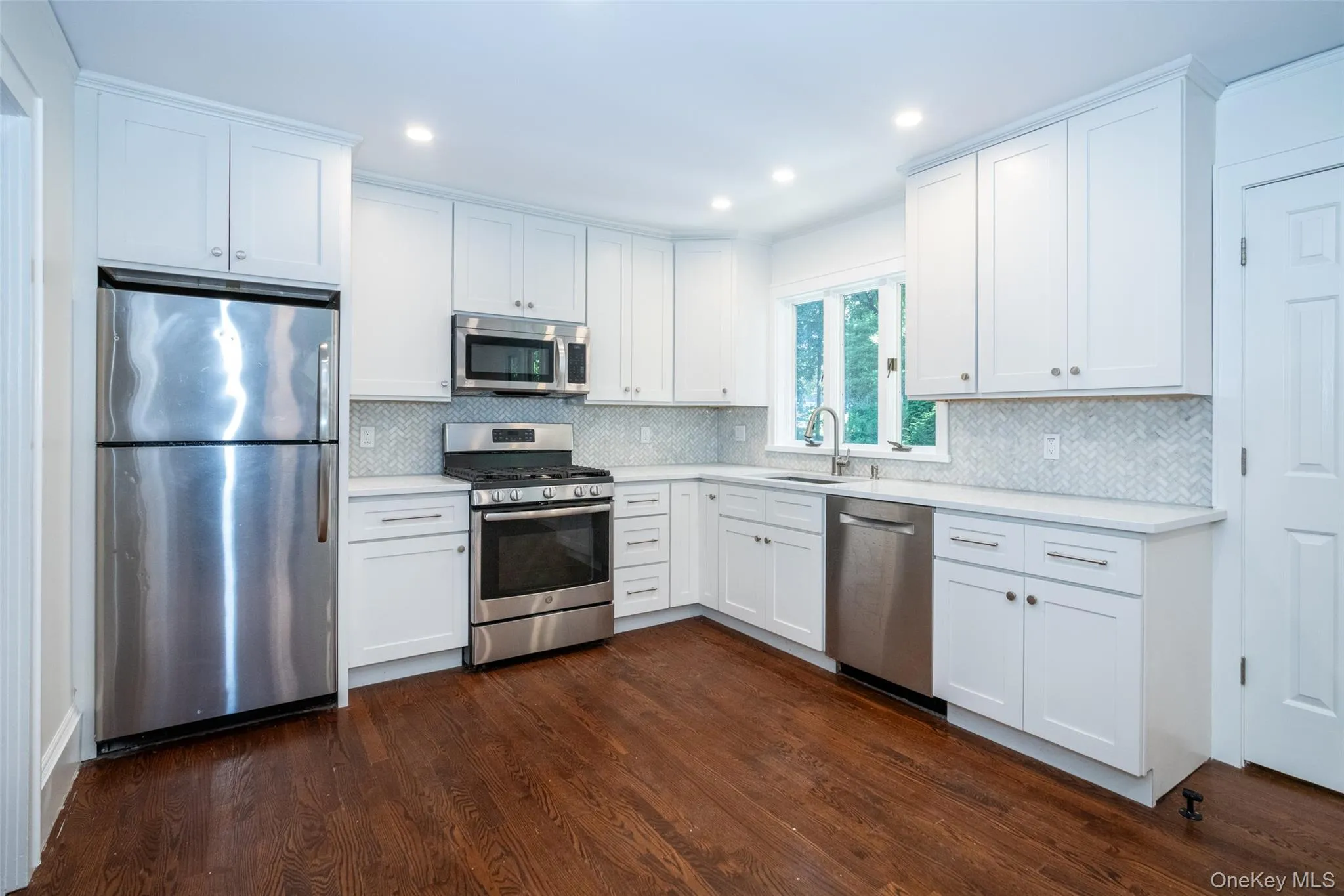162 Rockingstone Avenue, Mamaroneck, NY, 3 Bedrooms Bedrooms, 6 Rooms Rooms,2 BathroomsBathrooms,Residential Lease,For Rent,Rockingstone,0,1031696 162 Rockingstone Avenue, Mamaroneck, NY, 3 Bedrooms Bedrooms, 6 Rooms Rooms,2 BathroomsBathrooms,Residential Lease,For Rent,Rockingstone,0,1031696